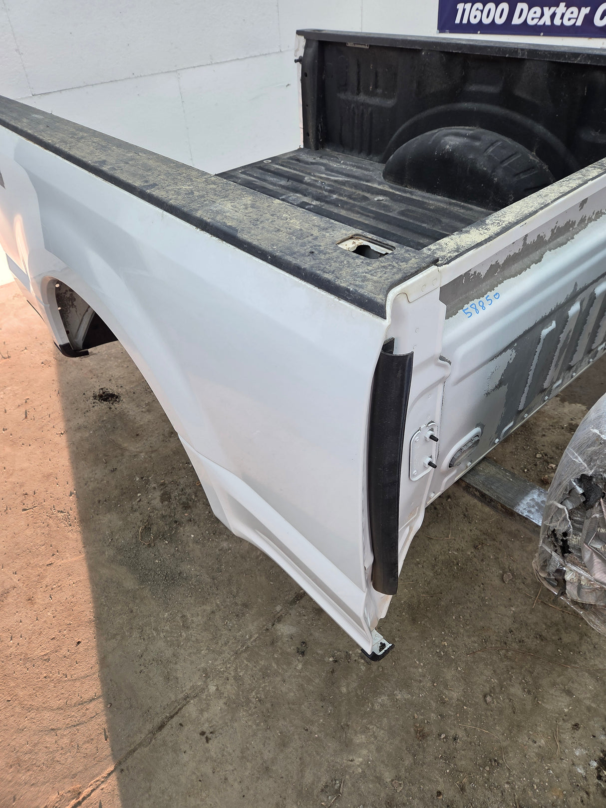 2017-2022 Ford F250 F350 Super Duty 6' 9" Short Truck Bed