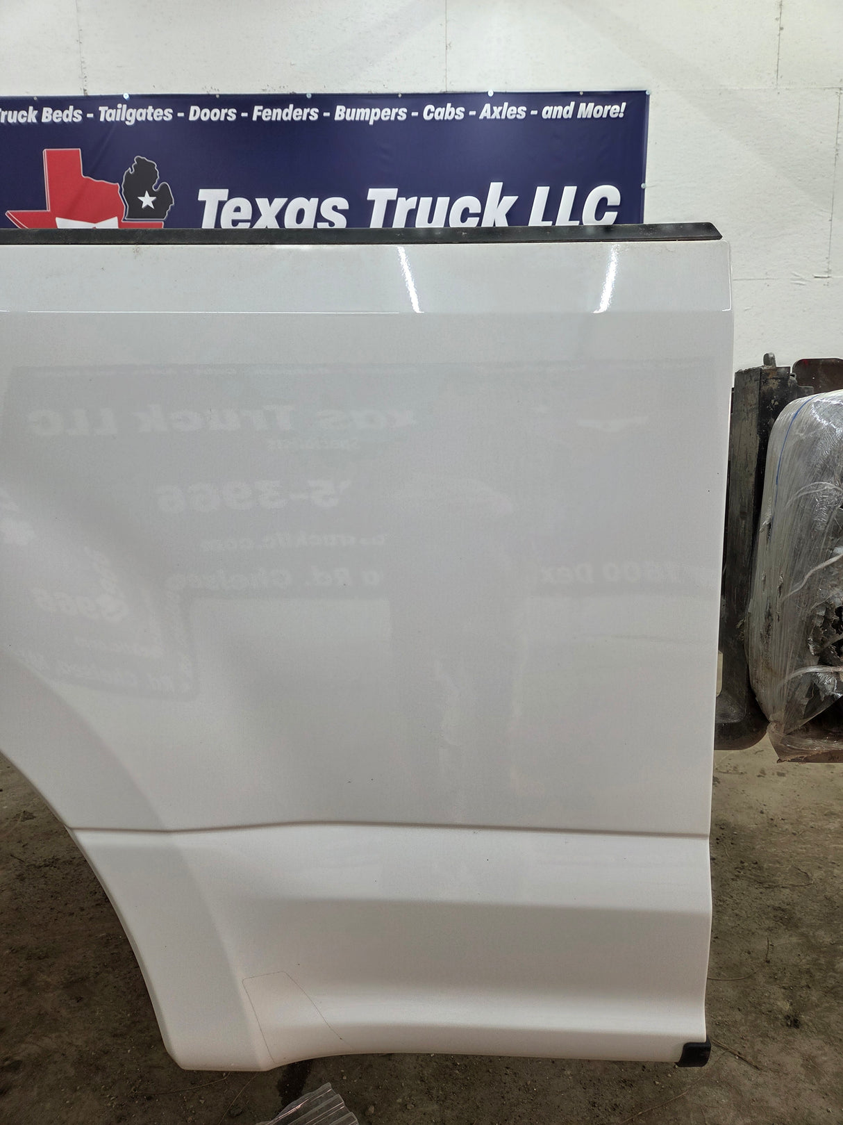 2017-2022 Ford F250 F350 Super Duty 6' 9" Short Truck Bed