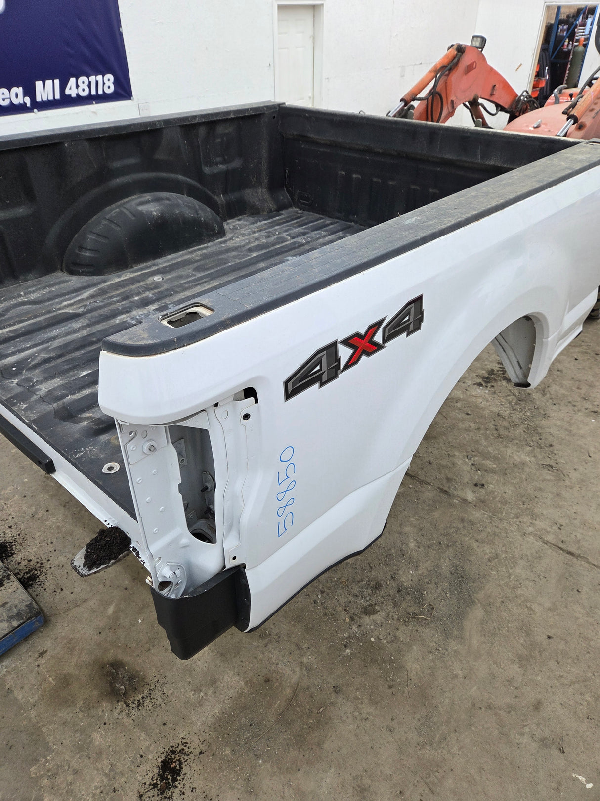 2017-2022 Ford F250 F350 Super Duty 6' 9" Short Truck Bed