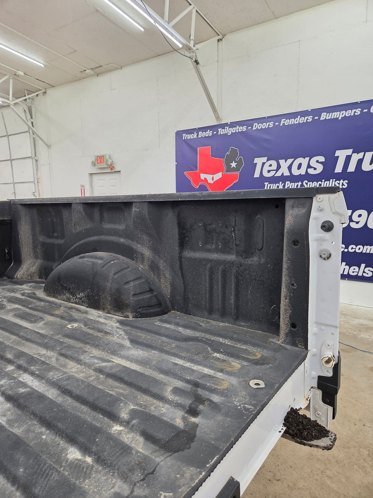 2017-2022 Ford F250 F350 Super Duty 6' 9" Short Truck Bed