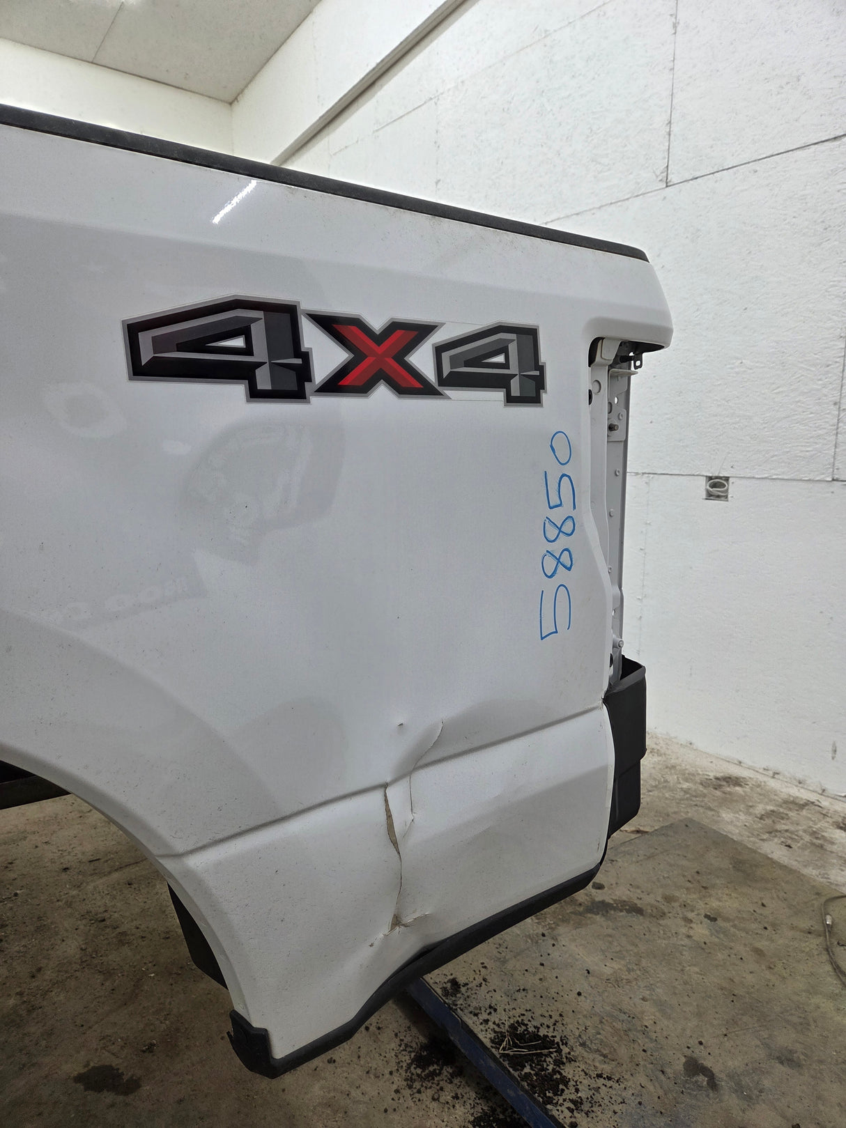 2017-2022 Ford F250 F350 Super Duty 6' 9" Short Truck Bed