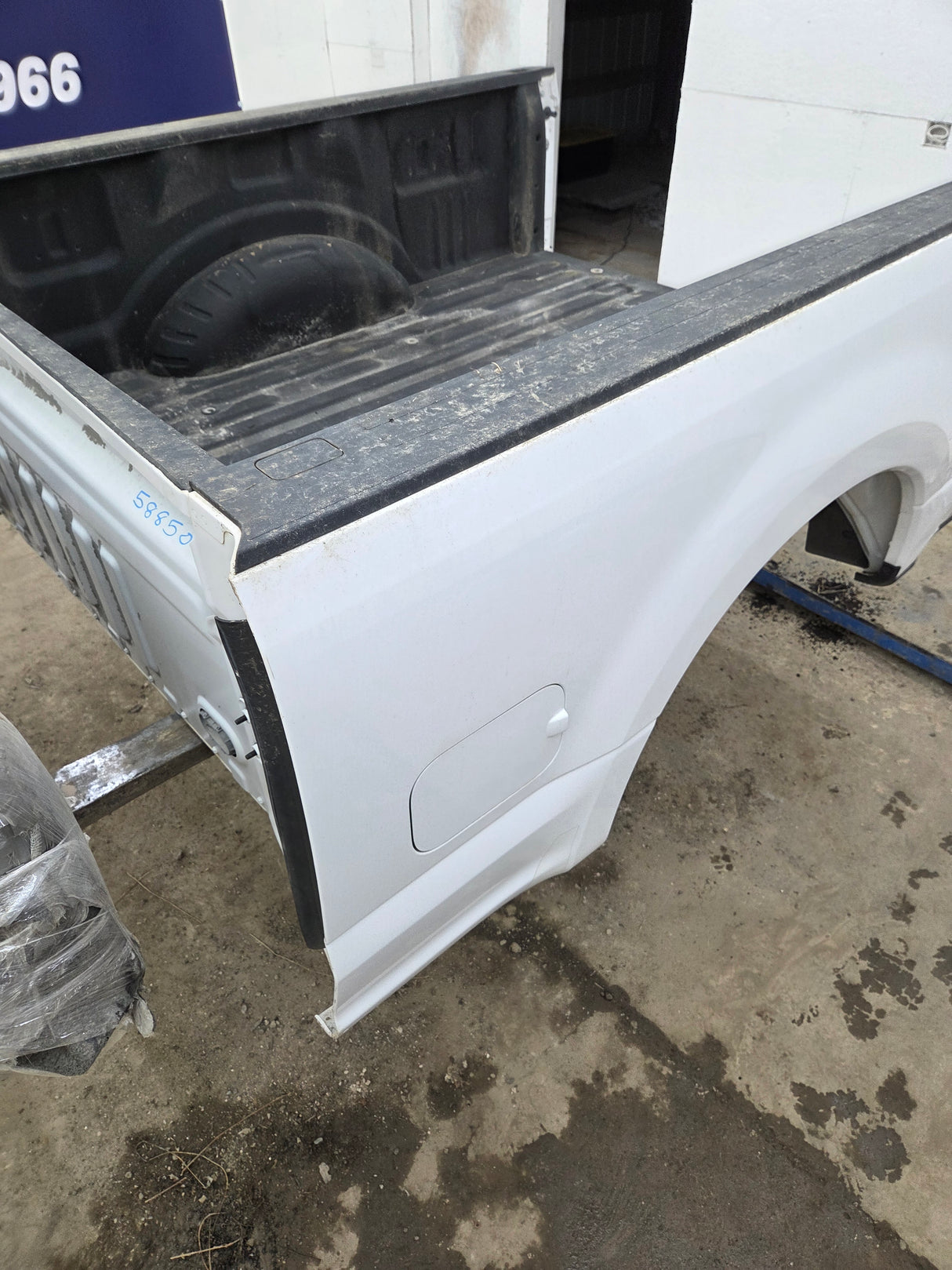 2017-2022 Ford F250 F350 Super Duty 6' 9" Short Truck Bed