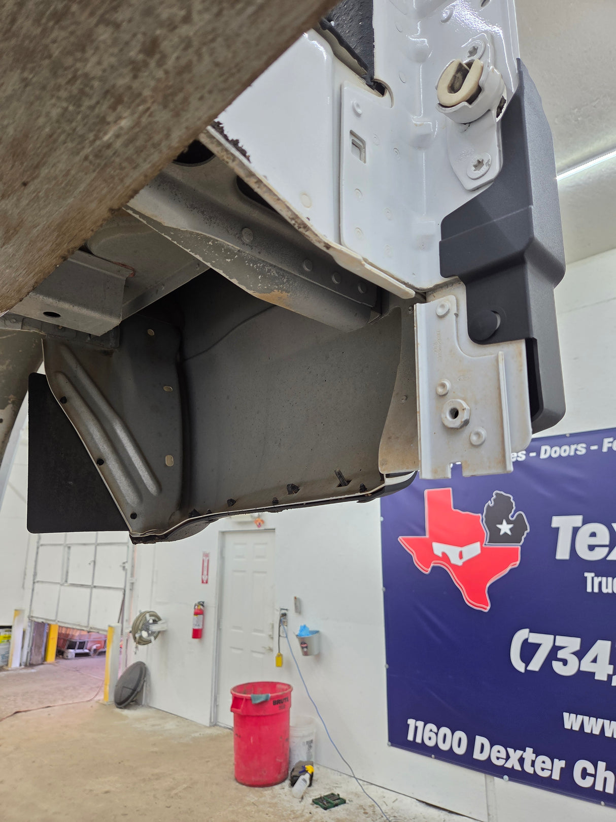 2017-2022 Ford F250 F350 Super Duty 6' 9" Short Truck Bed