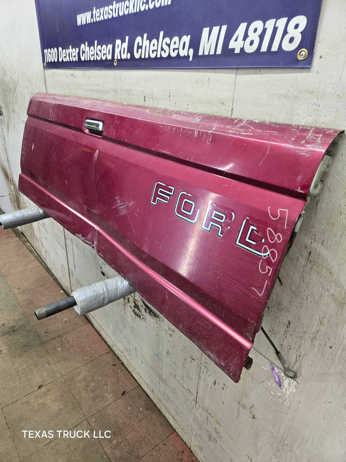 1980-1997 Bullnose / Bricknose / OBS Ford F100 F150 F250 F350 Tailgate