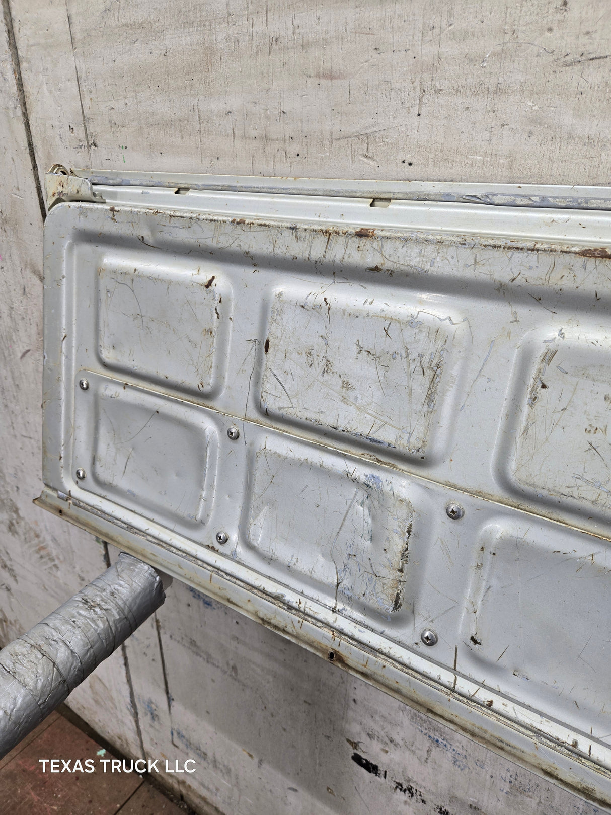 1995-2004 Toyota Tacoma Tailgate - Silver