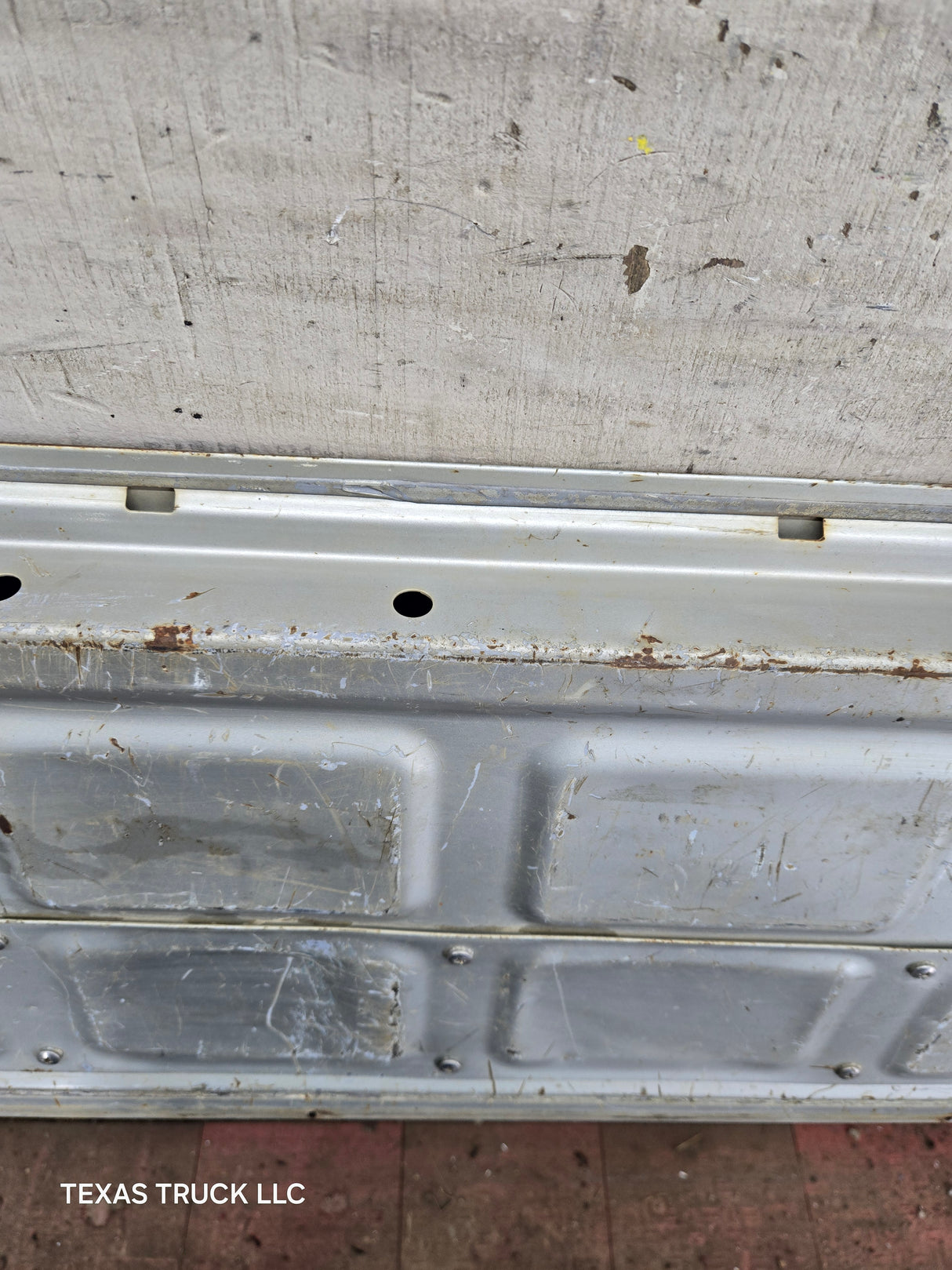 1995-2004 Toyota Tacoma Tailgate - Silver