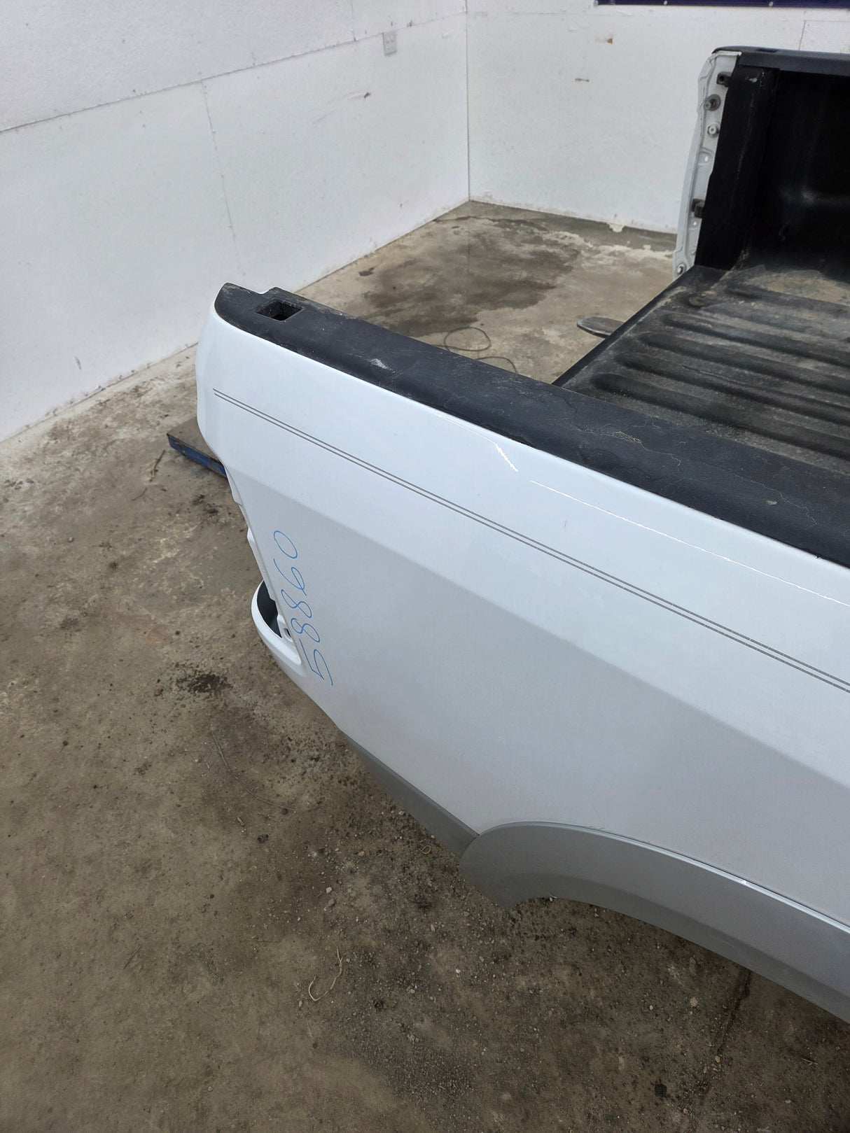 2009-2018 Dodge Ram 4th Gen 1500 2500 3500 6' 4" Short Truck Bed