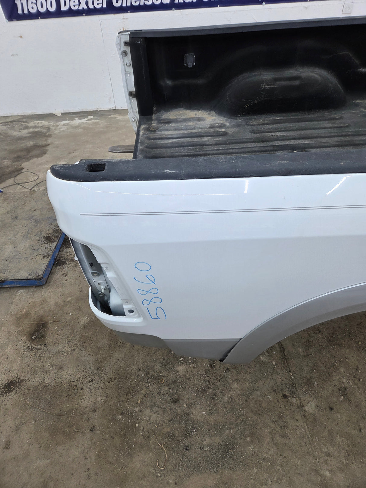 2009-2018 Dodge Ram 4th Gen 1500 2500 3500 6' 4" Short Truck Bed