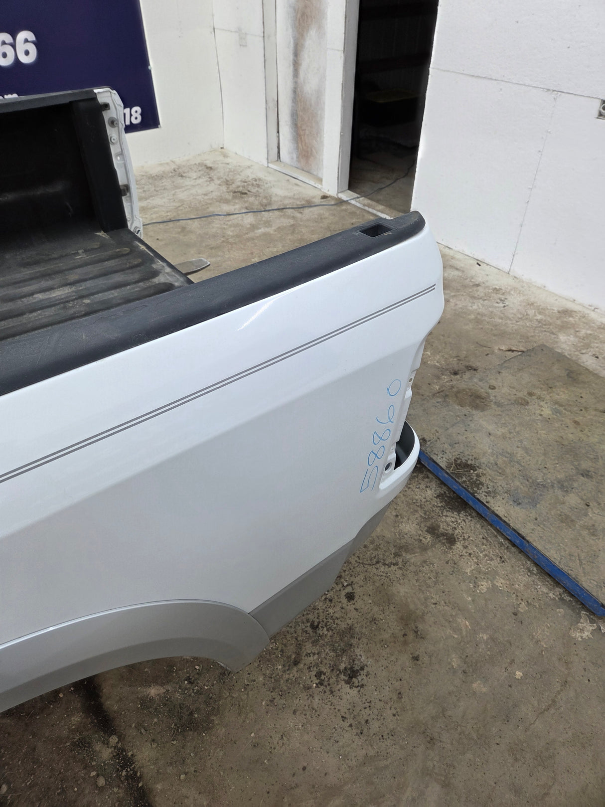 2009-2018 Dodge Ram 4th Gen 1500 2500 3500 6' 4" Short Truck Bed