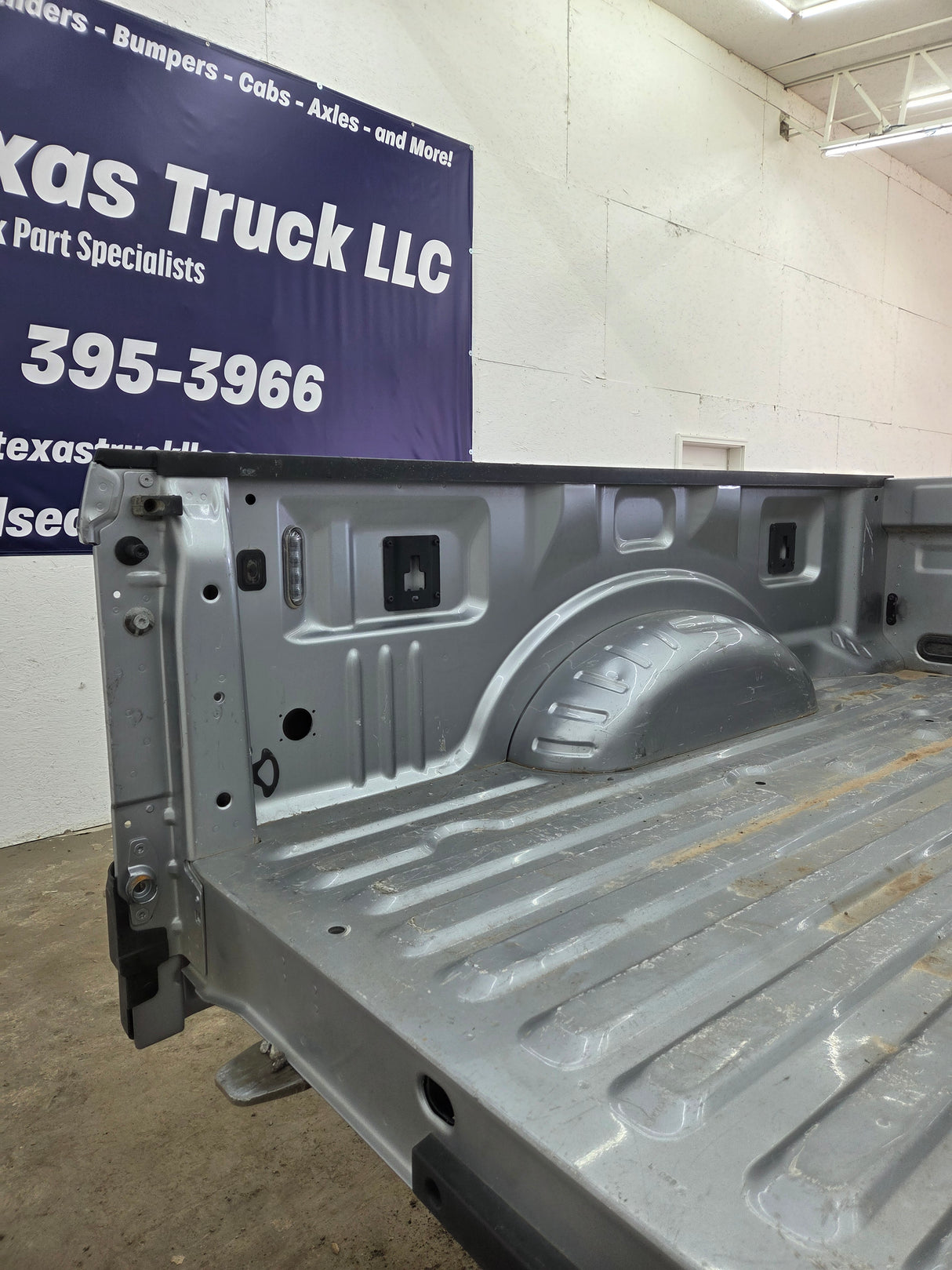 2017-2022 Ford F250 F350 Super Duty 6' 9" Short Truck Bed