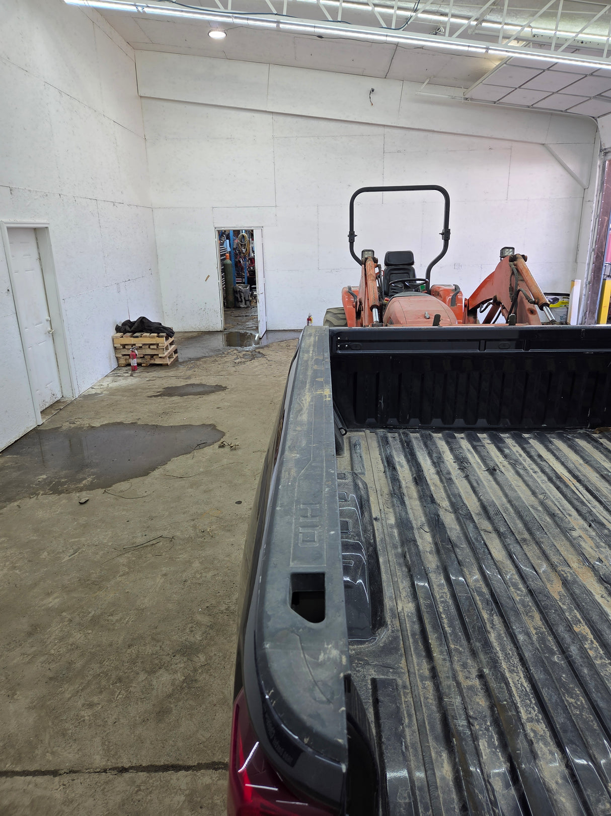 2019-2025 Chevrolet Silverado 2500 3500 HD 6' 6" Short Truck Bed - Dark Blue