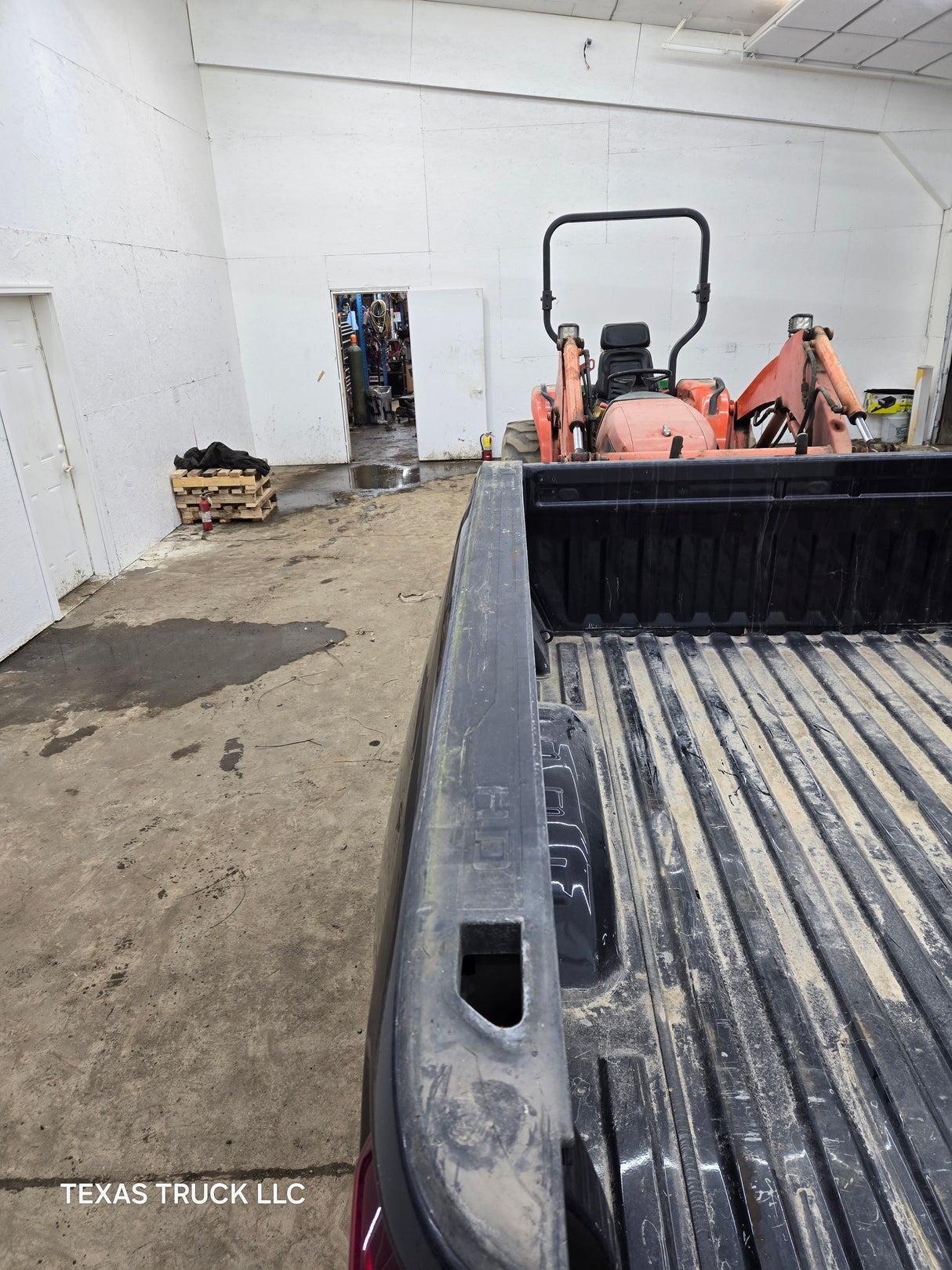 2019-2025 Chevrolet Silverado 2500 3500 HD 6' 6" Short Truck Bed
