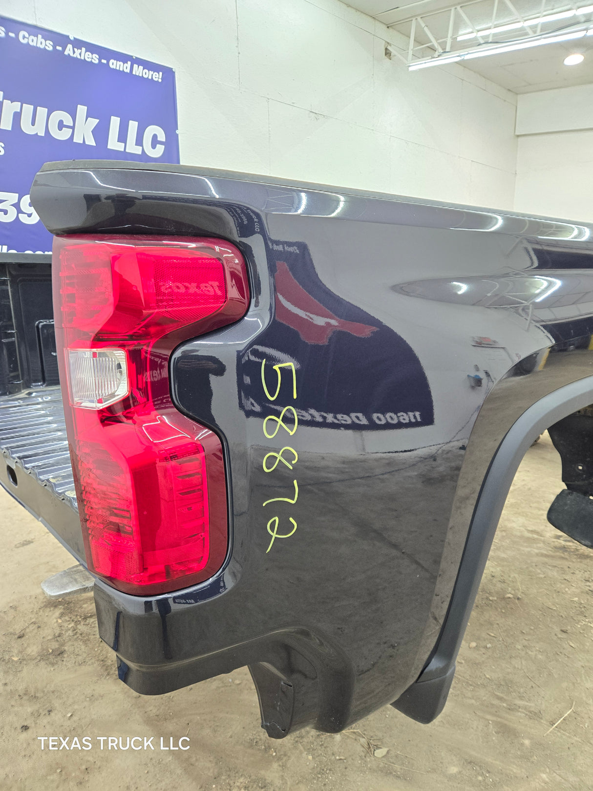 2019-2025 Chevrolet Silverado 2500 3500 HD 6' 6" Short Truck Bed