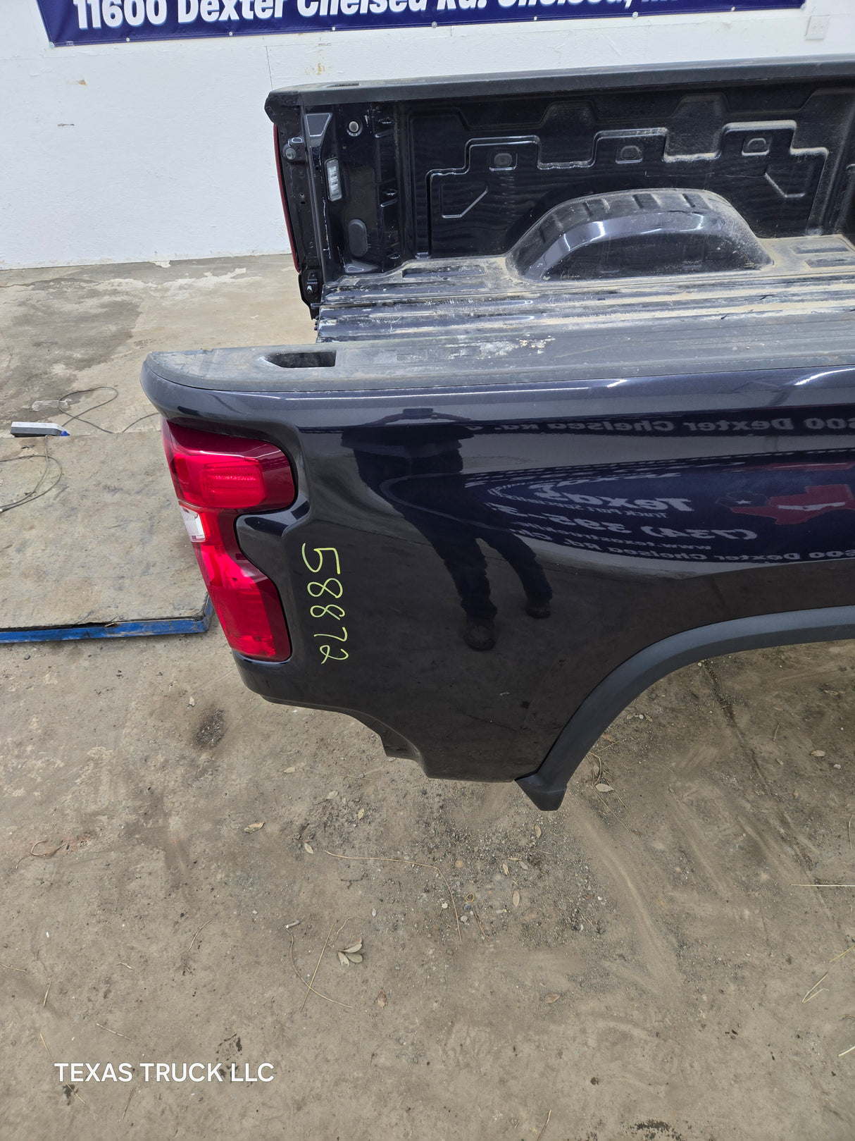 2019-2025 Chevrolet Silverado 2500 3500 HD 6' 6" Short Truck Bed