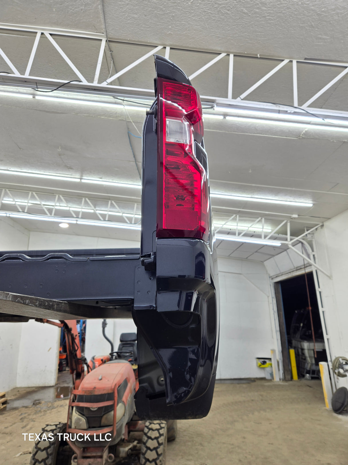 2019-2025 Chevrolet Silverado 2500 3500 HD 6' 6" Short Truck Bed