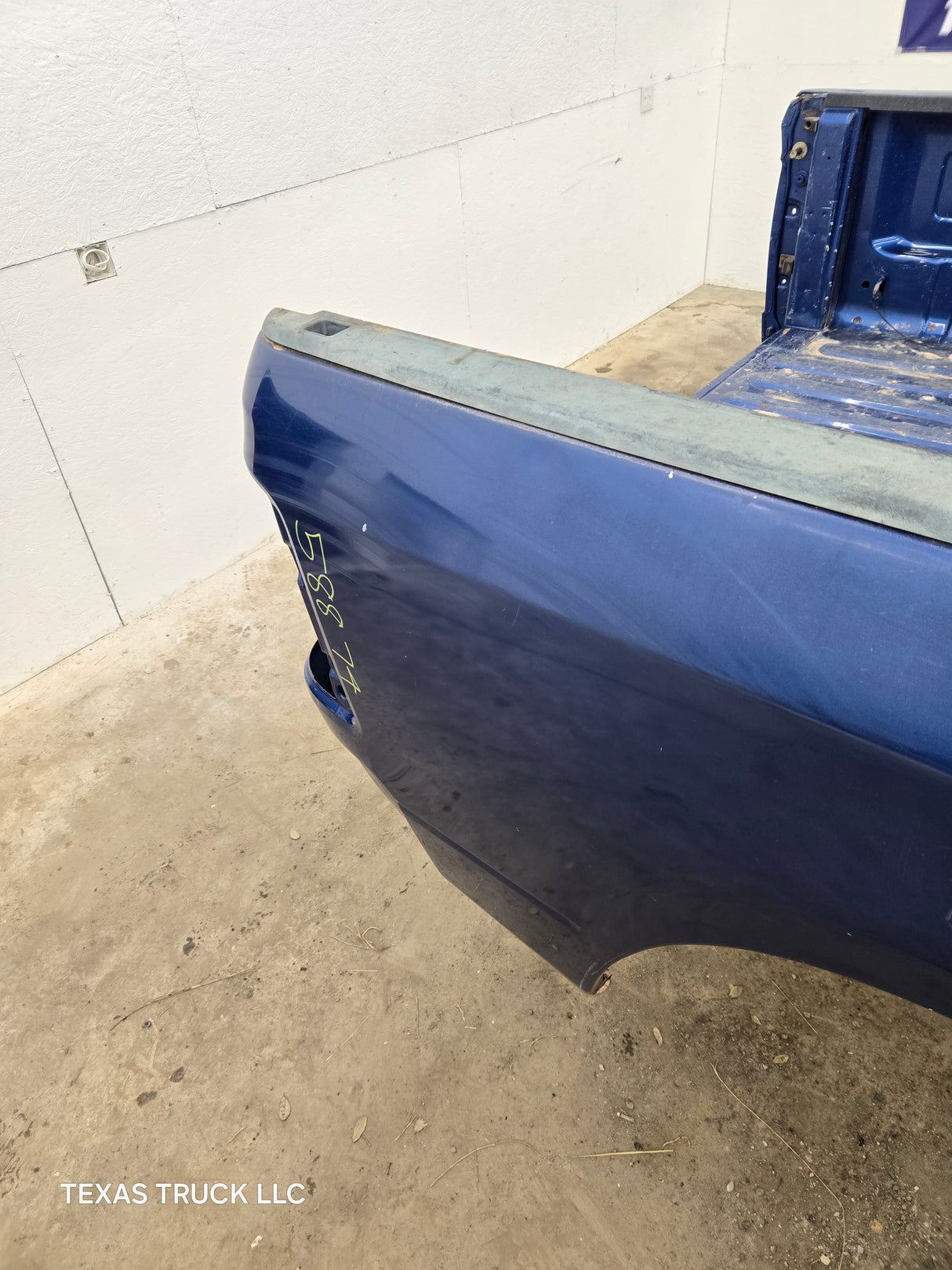 2009-2018 Dodge Ram 4th Gen 1500 2500 3500 6' 4" Short Truck Bed