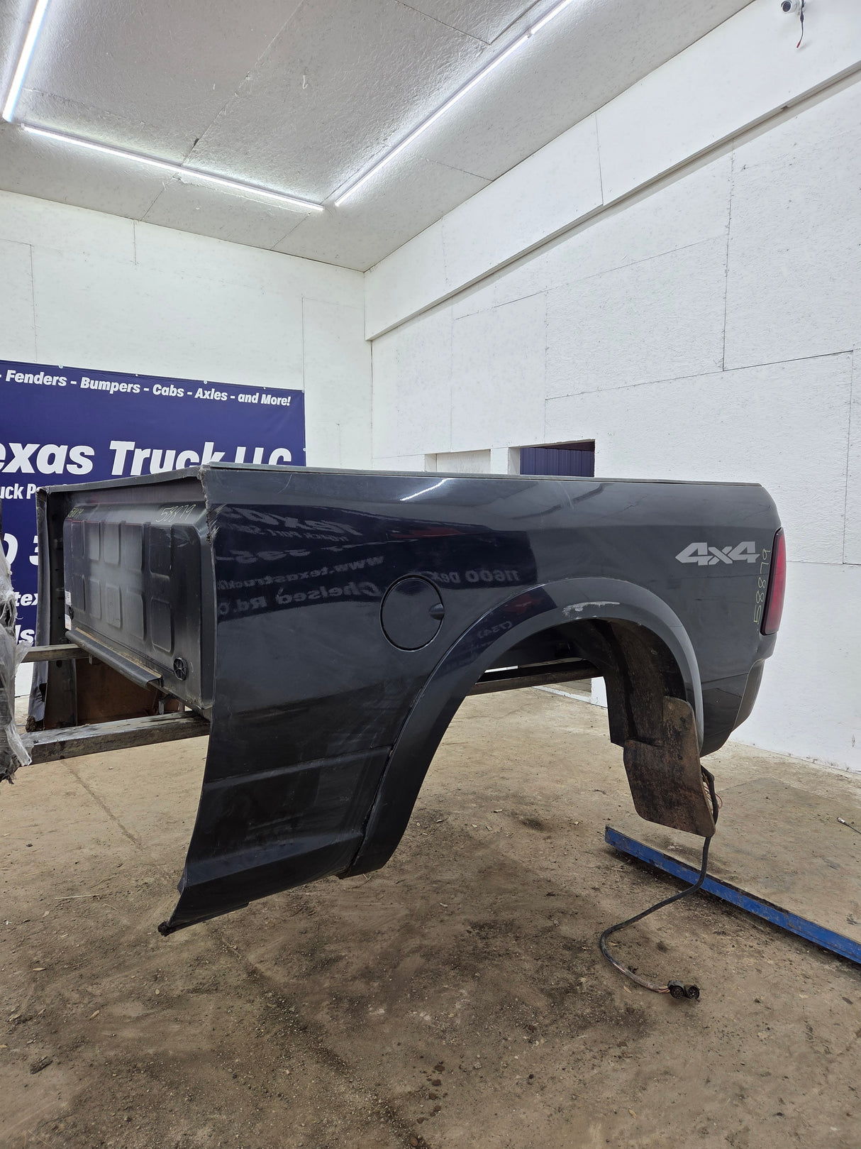 2009-2018 Dodge Ram 4th Gen 1500 2500 3500 6' 4" Short Truck Bed
