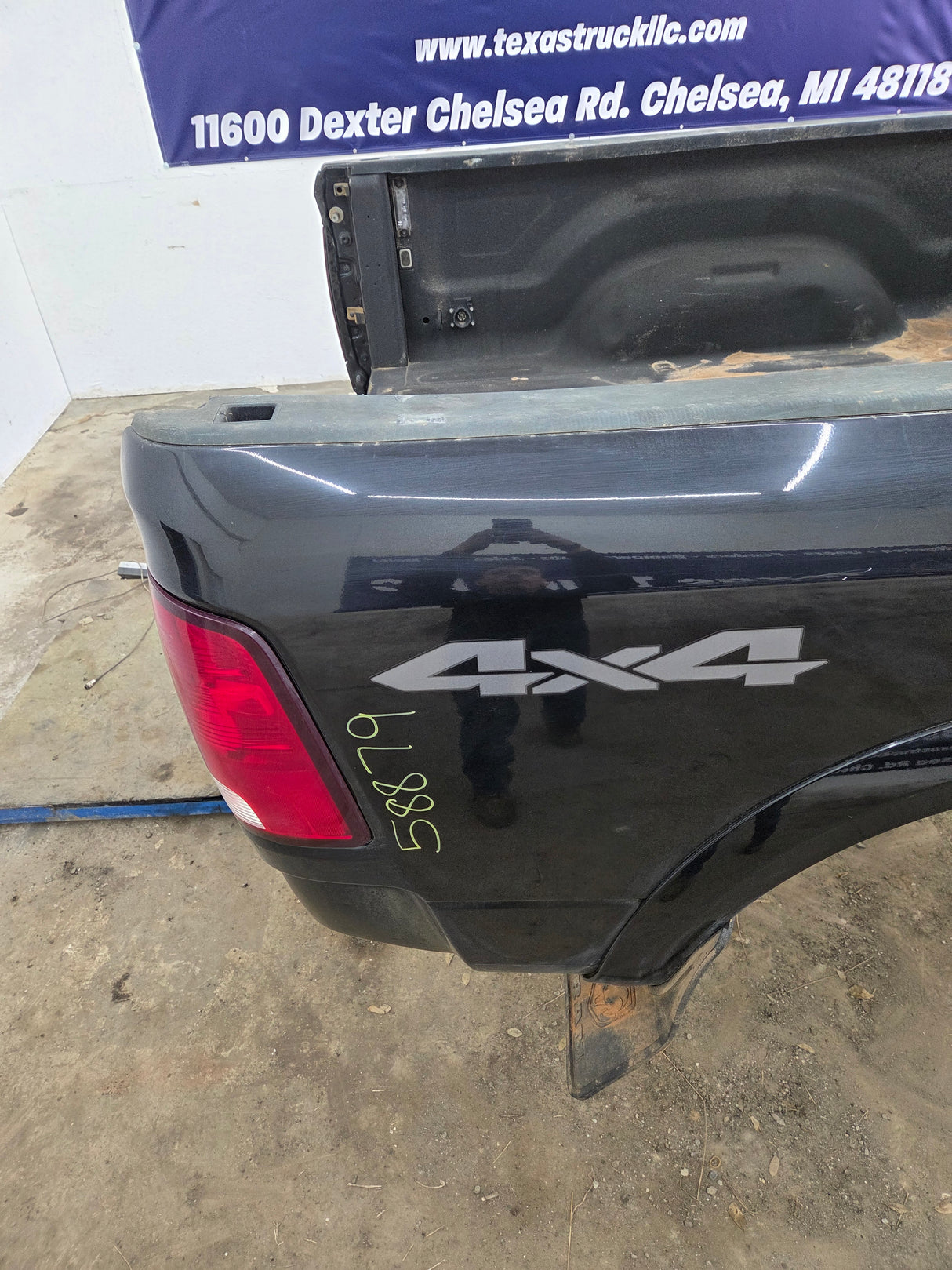 2009-2018 Dodge Ram 4th Gen 1500 2500 3500 6' 4" Short Truck Bed