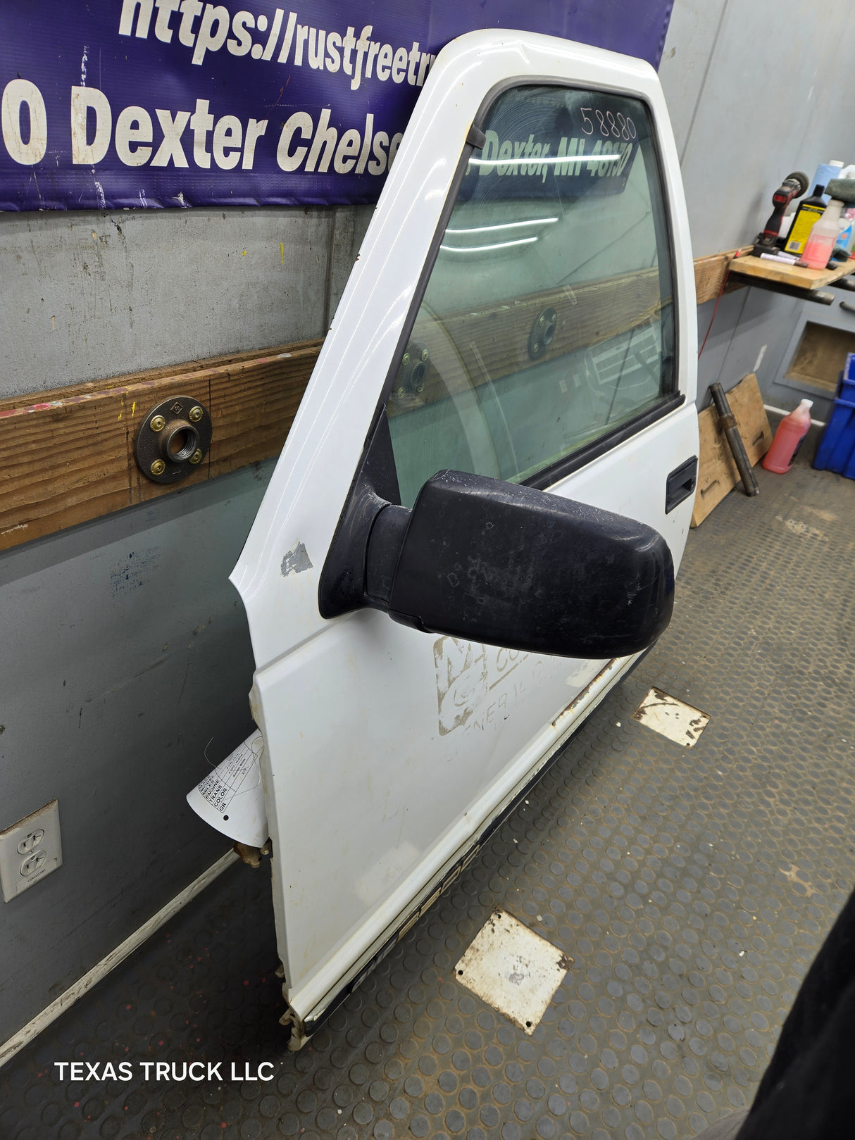 1988-2000 Chevrolet Silverado Suburban GMC Sierra LH Front Driver Side Door - White
