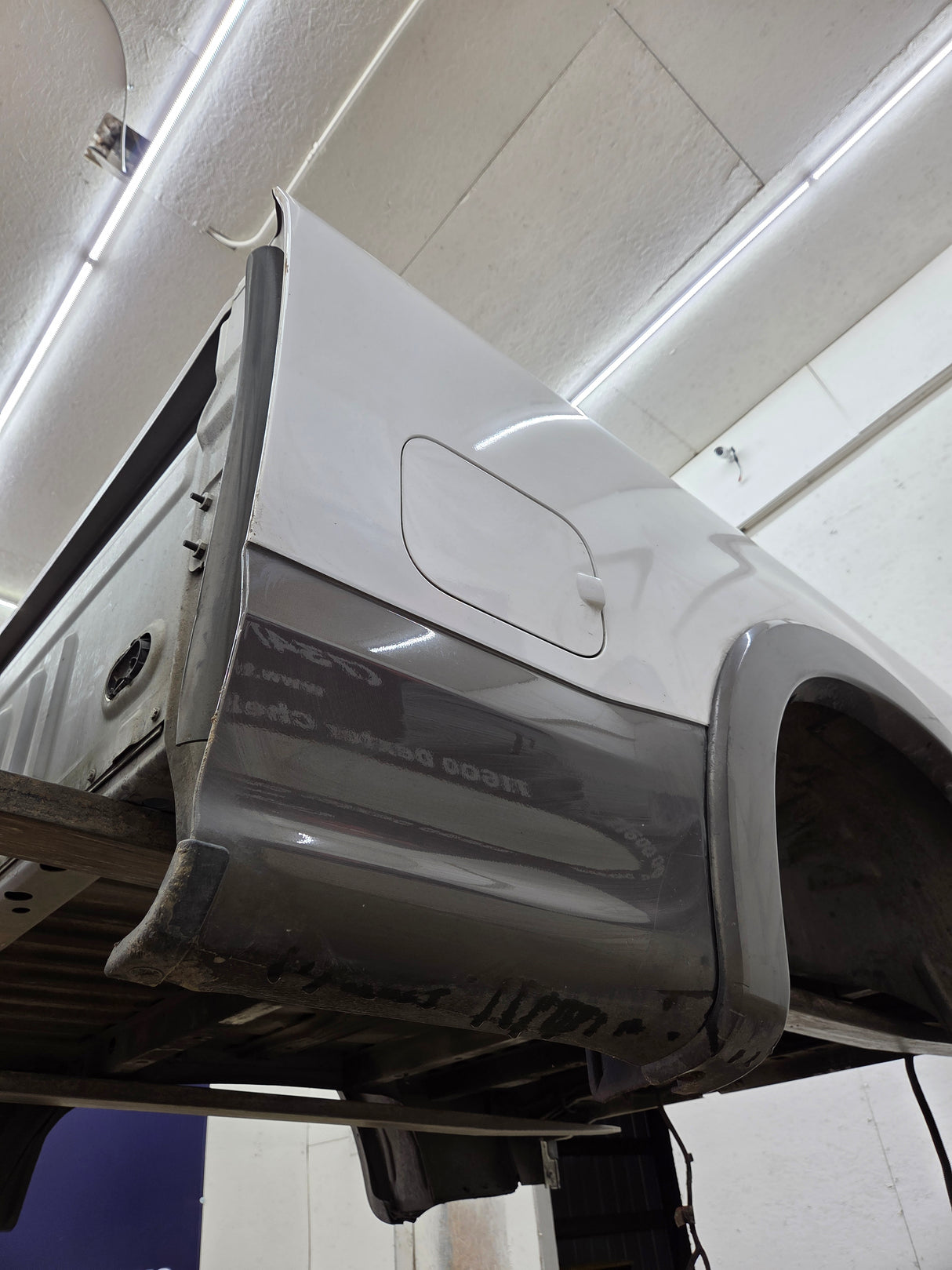 2017-2022 Ford F250 F350 Super Duty 6' 9" Short Truck Bed