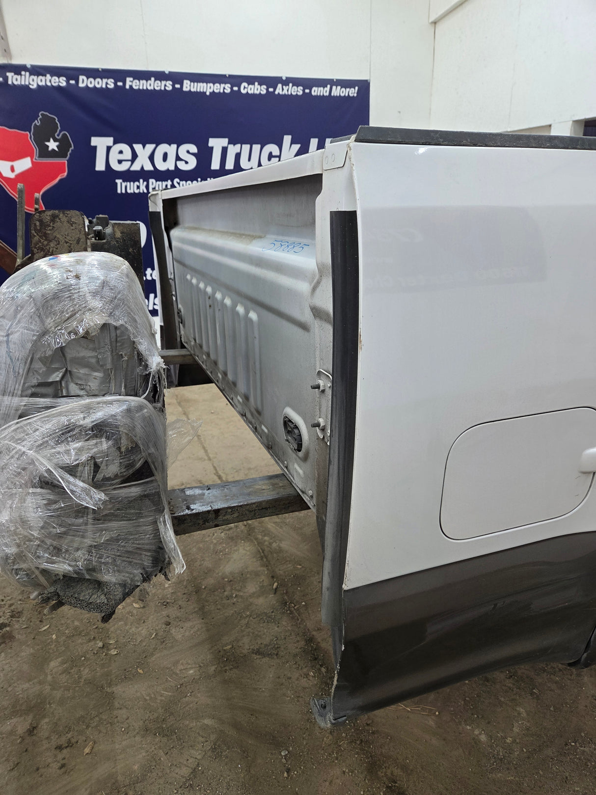 2017-2022 Ford F250 F350 Super Duty 6' 9" Short Truck Bed