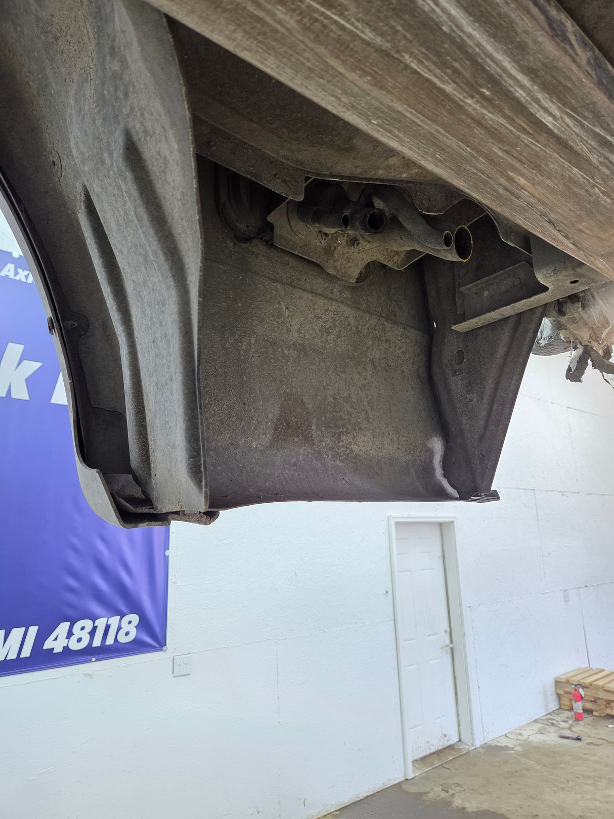 2017-2022 Ford F250 F350 Super Duty 6' 9" Short Truck Bed