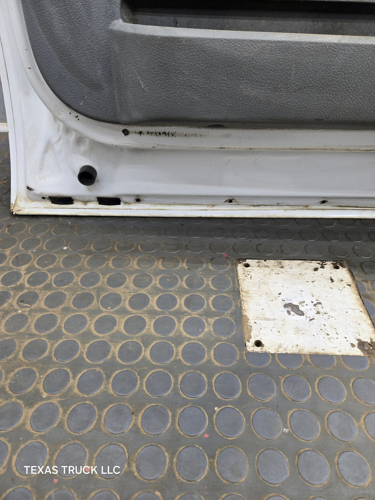 1999-2011 Ford Super Duty LH Driver Side Front Door F250 F350 F450 F550