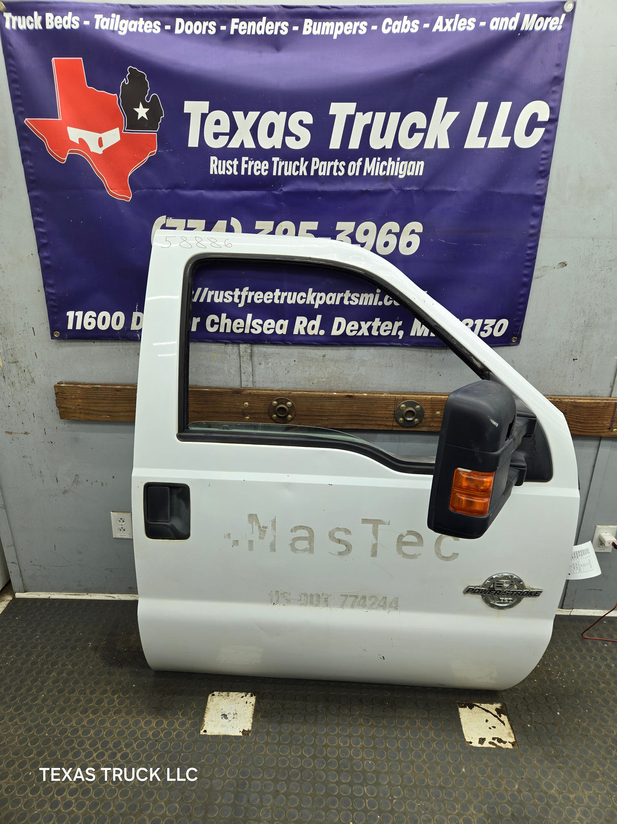 1999-2011 Ford Super Duty / Excursion Front Passenger RH Door F250 F350 F450 F550