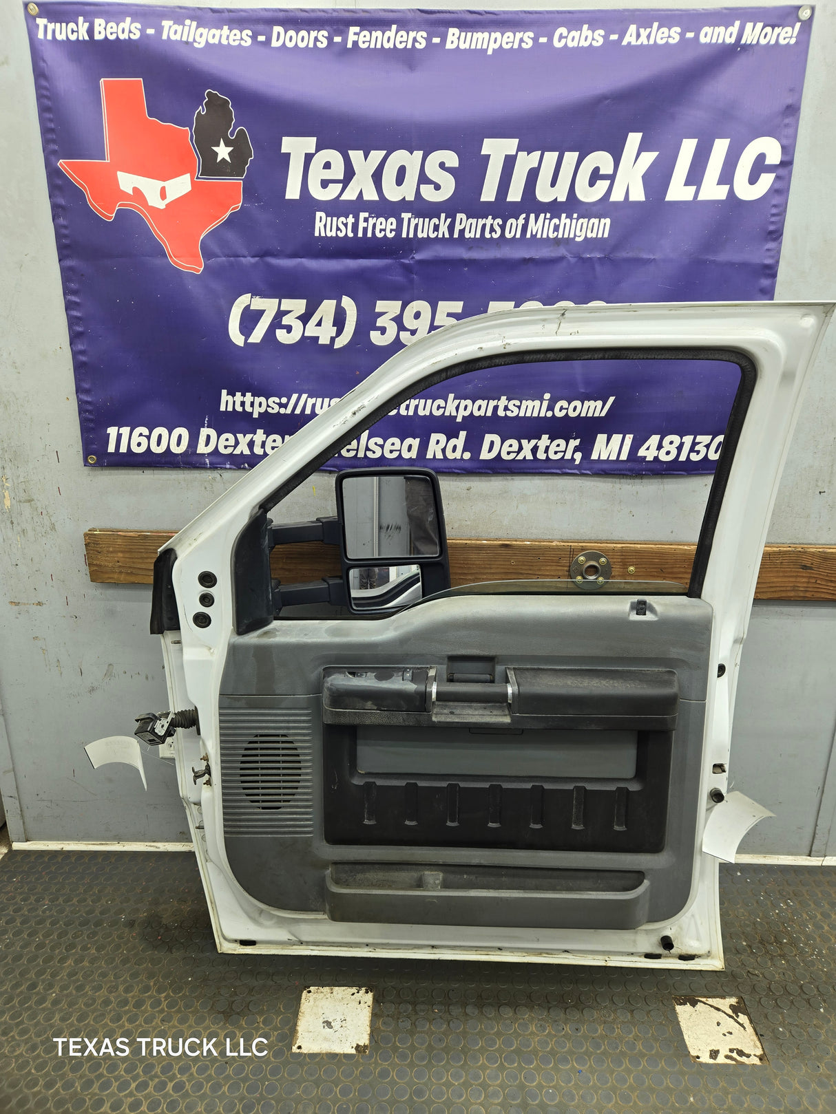 1999-2011 Ford Super Duty / Excursion Front Passenger RH Door F250 F350 F450 F550