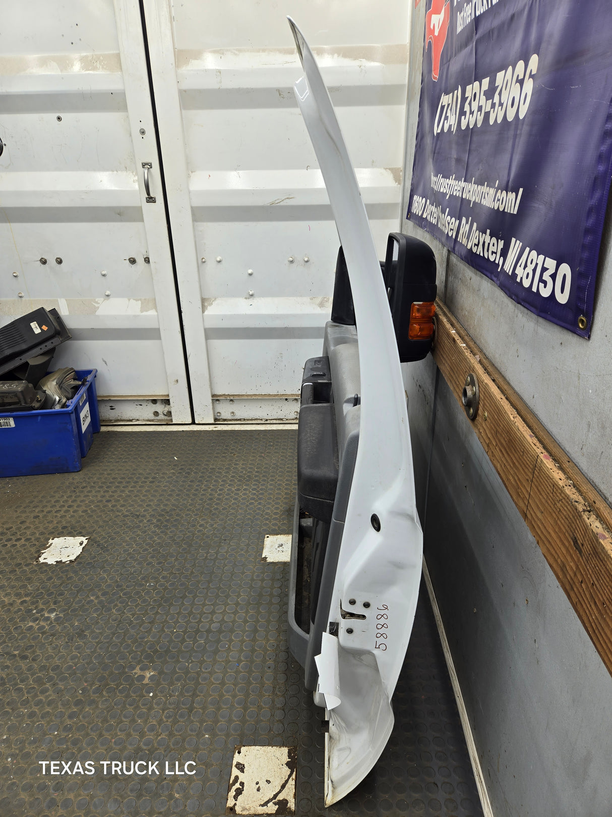 1999-2011 Ford Super Duty / Excursion Front Passenger RH Door F250 F350 F450 F550