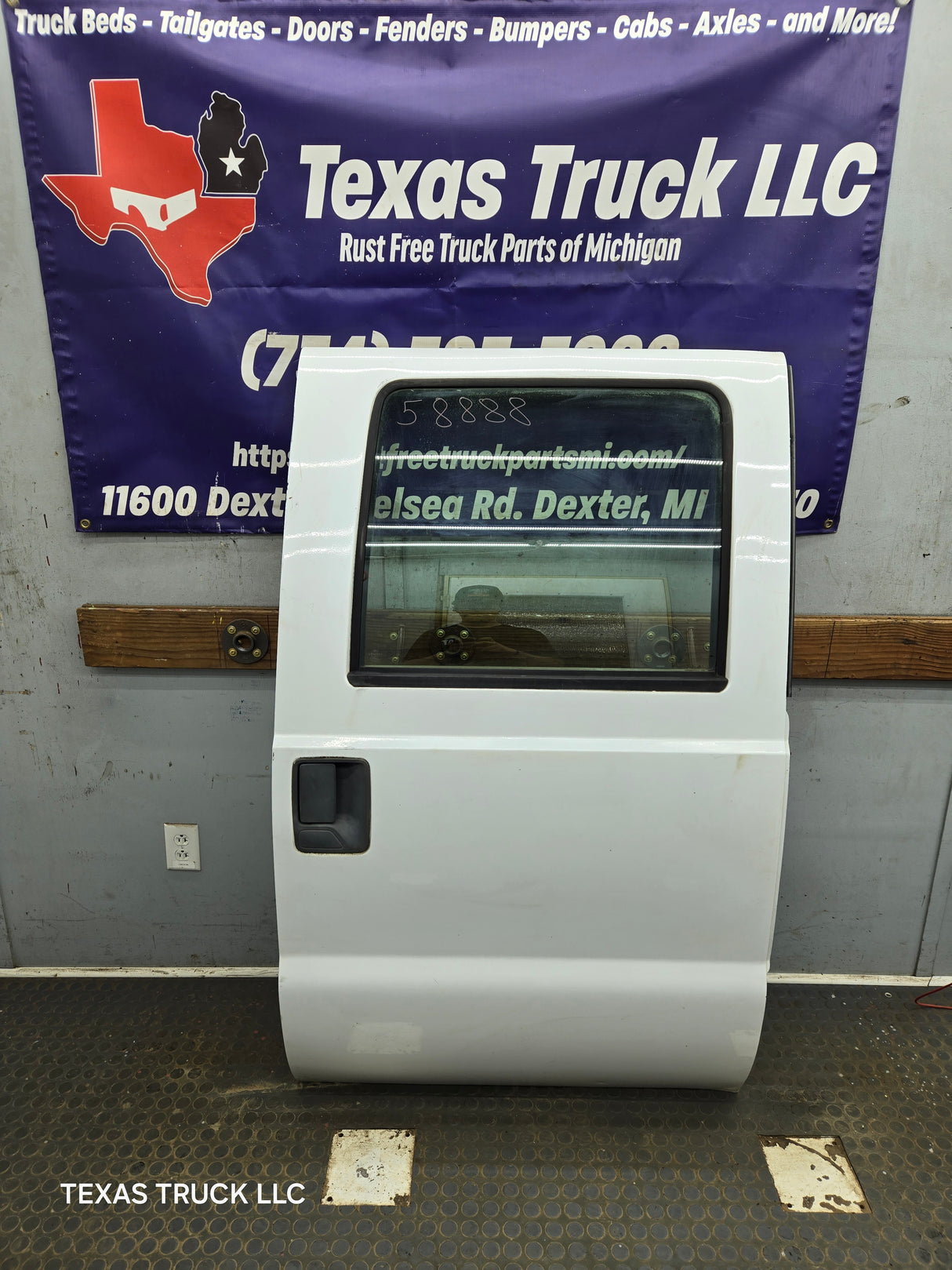 1999-2011 Ford Super Duty F250 F350 F450 F550 RH Crew Cab Passenger Side Rear Door