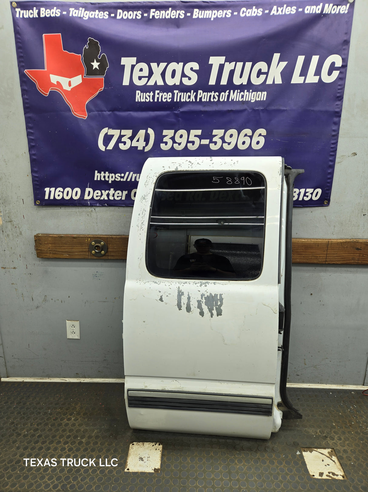 1999-2006 Chevrolet Silverado / GMC Sierra 1500 2500 3500 HD Rear Passenger side Extended Cab rear door RH
