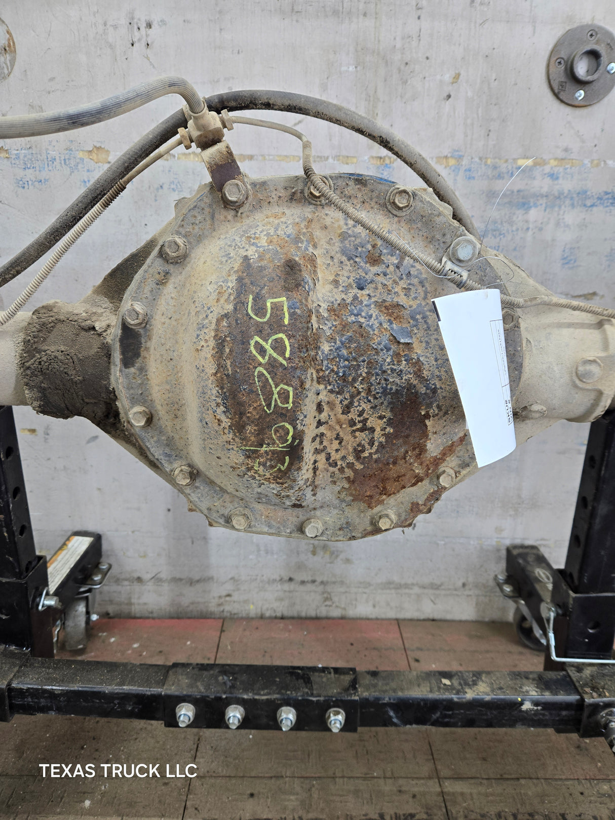 1998 Chevrolet Silverado / GMC Sierra 2500 3500 HD Rear Axle 3.73 Semi Floating