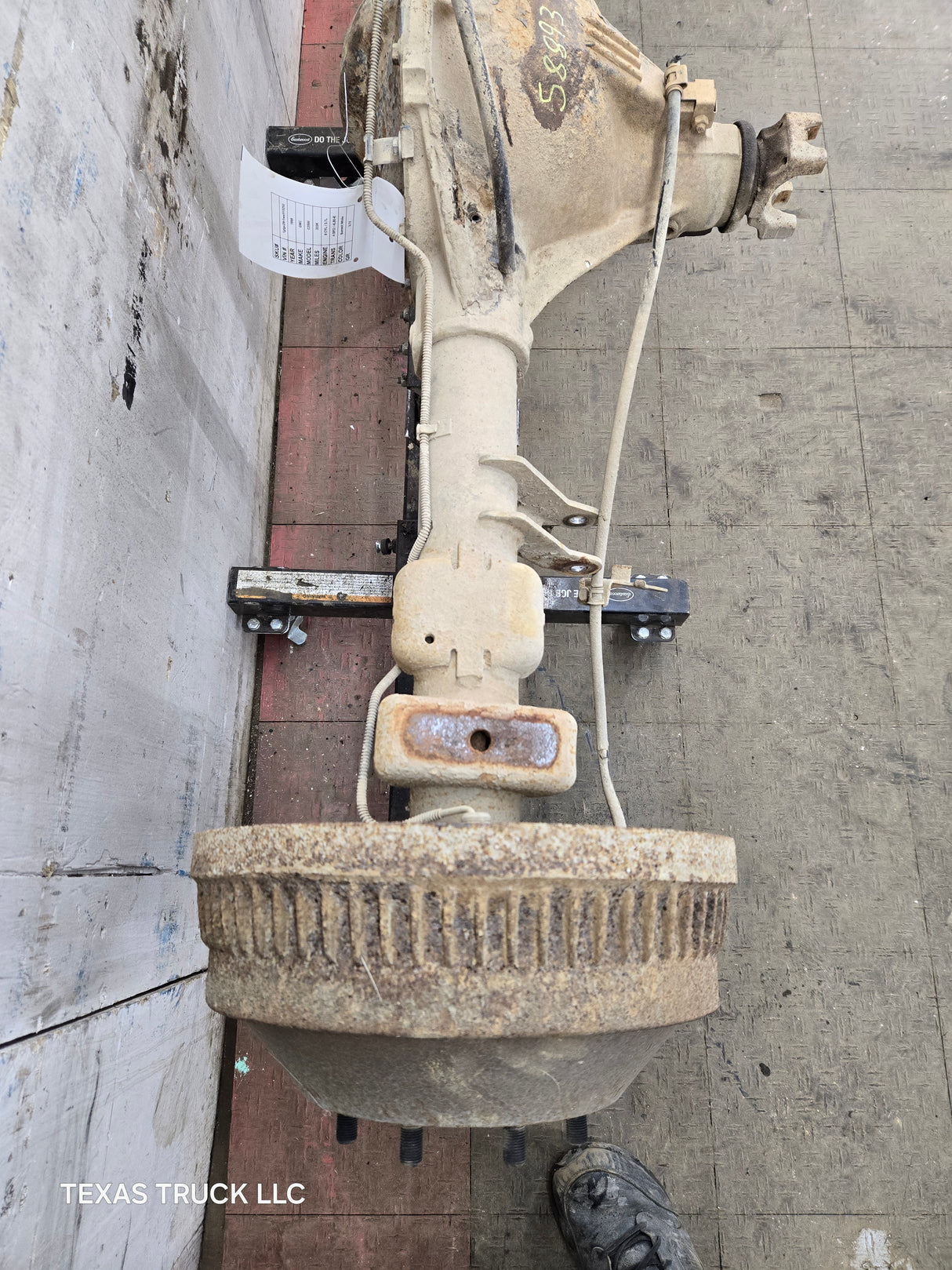 1998 Chevrolet Silverado / GMC Sierra 2500 3500 HD Rear Axle 3.73 Semi Floating