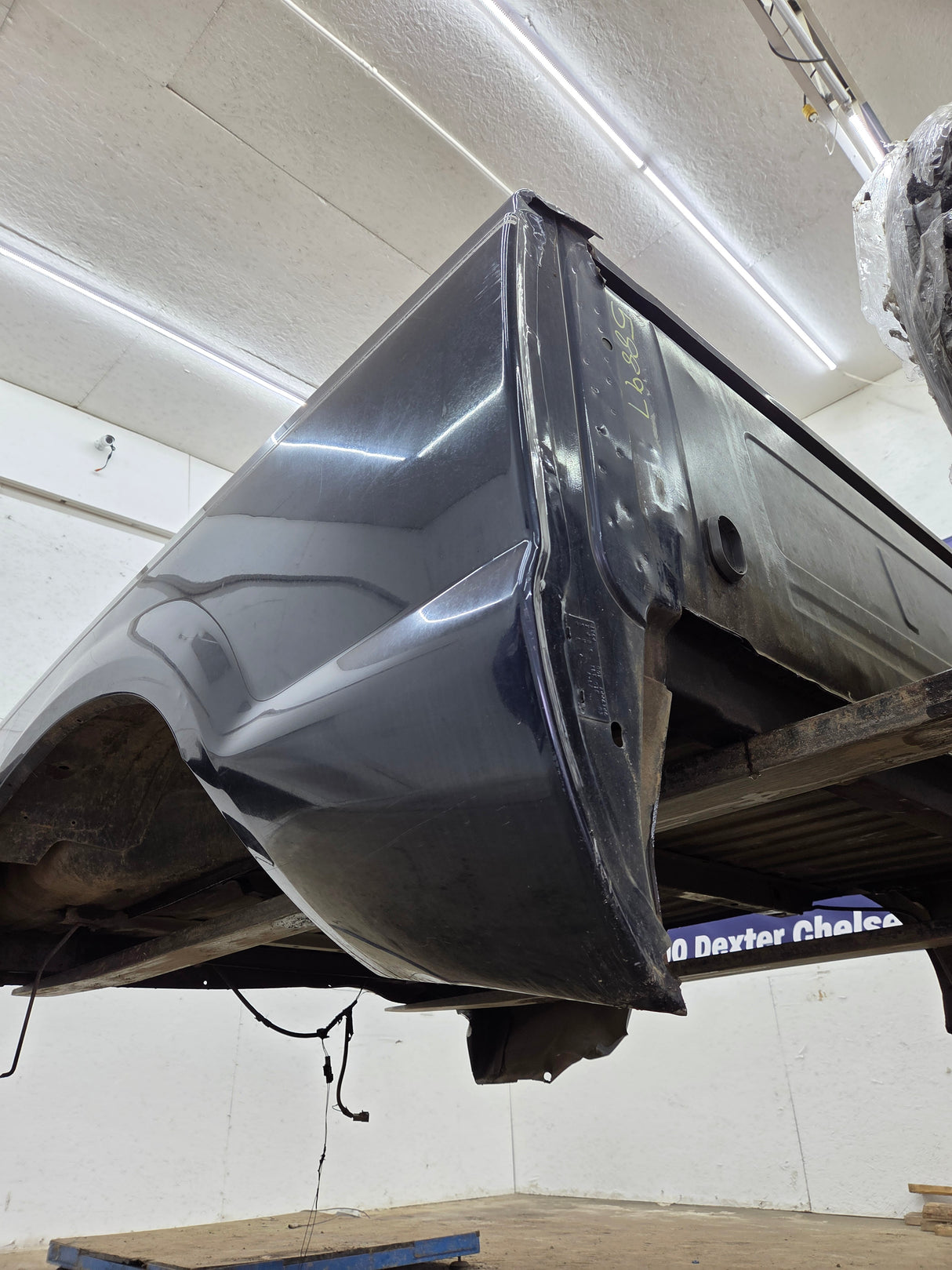 1999-2010 Ford Super Duty F250 F350 6' 9" Short Truck Bed