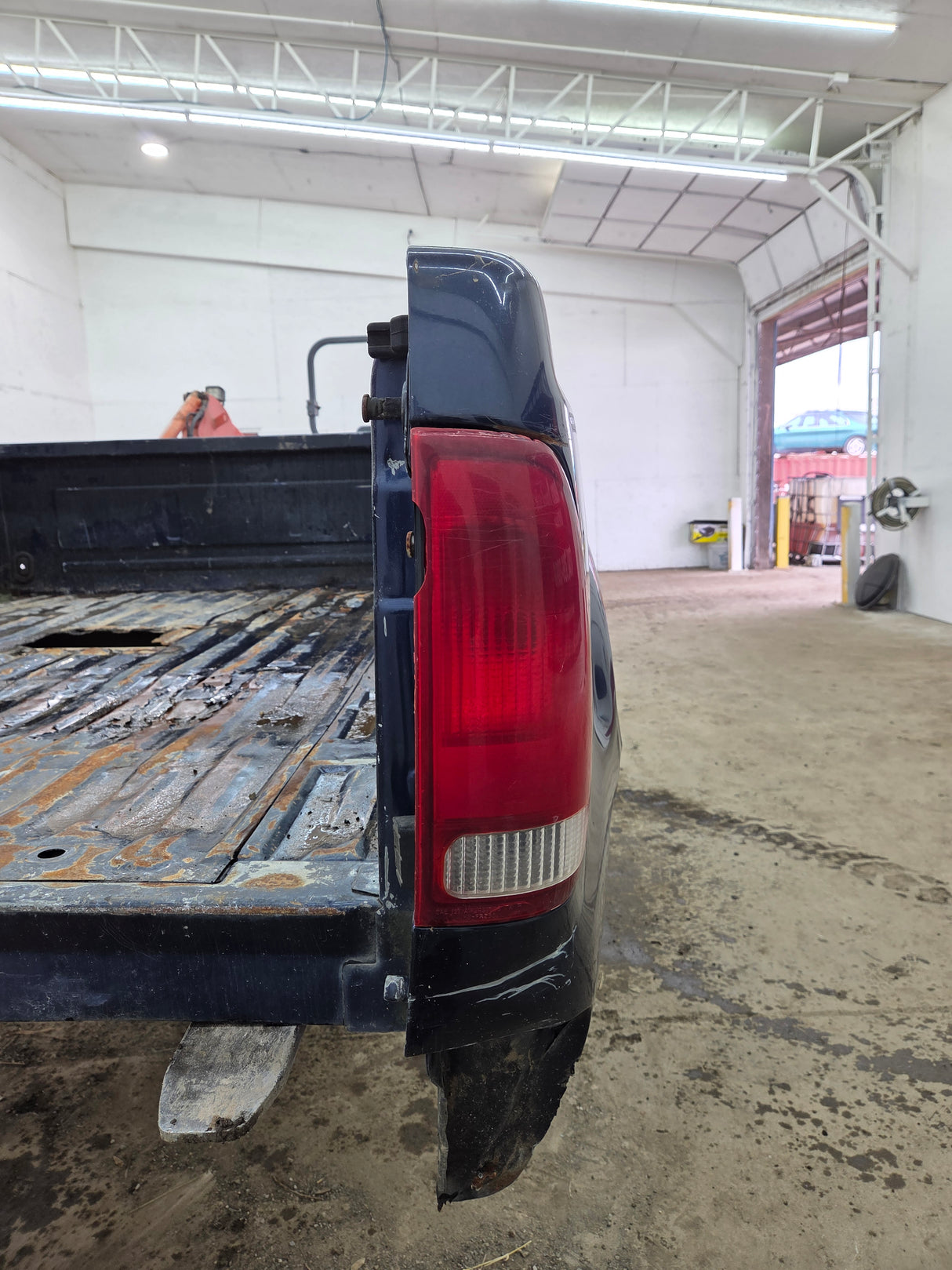 1999-2010 Ford Super Duty F250 F350 6' 9" Short Truck Bed
