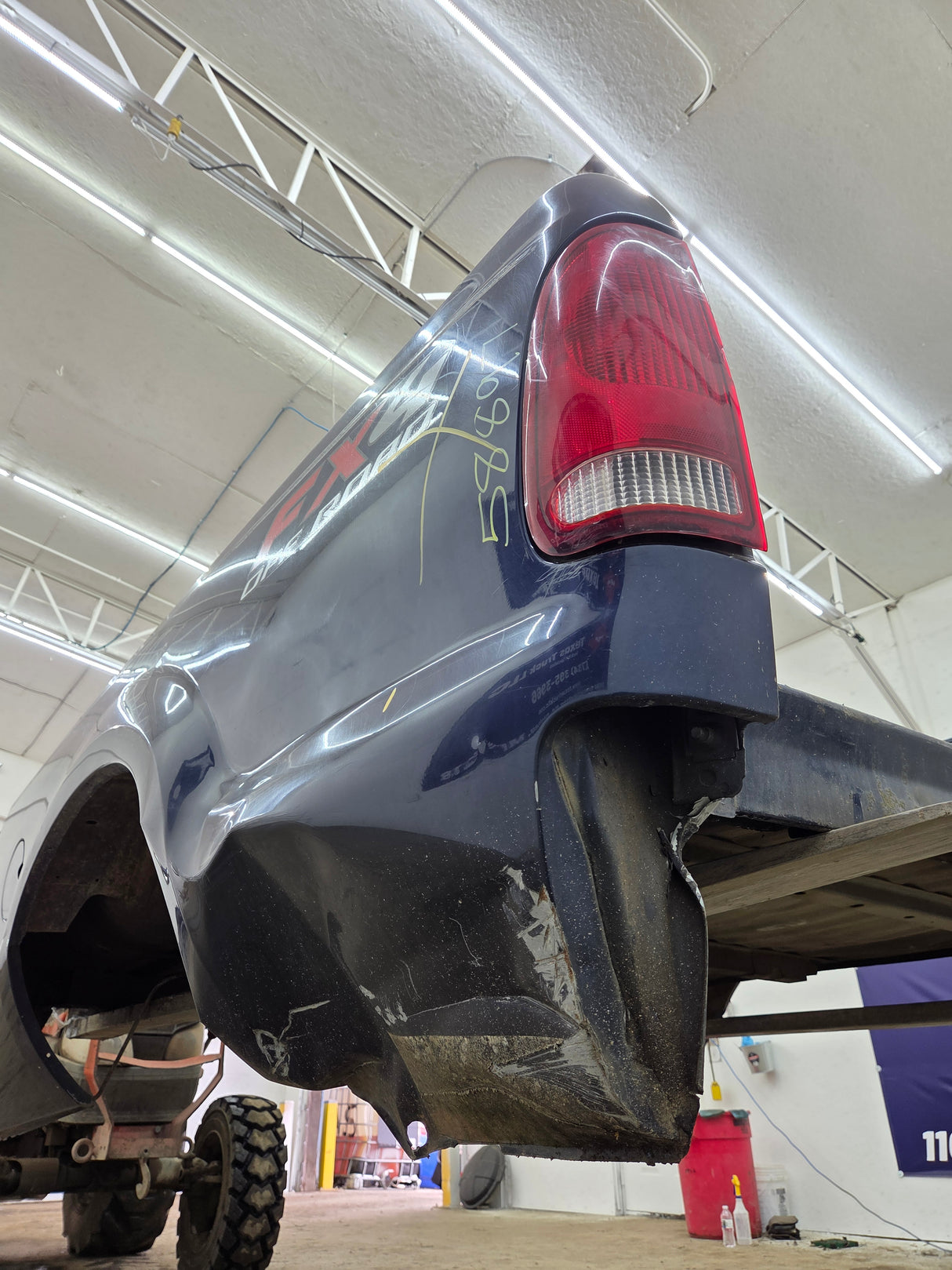 1999-2010 Ford Super Duty F250 F350 6' 9" Short Truck Bed