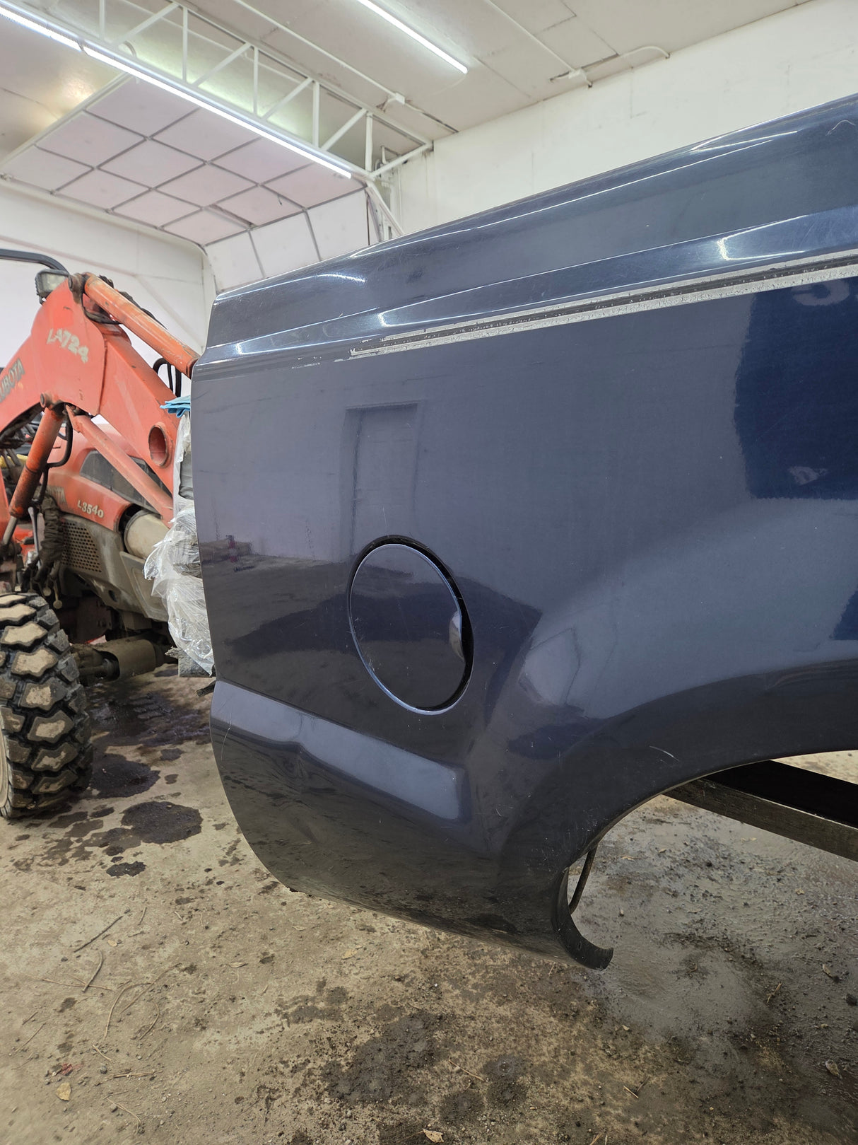 1999-2010 Ford Super Duty F250 F350 6' 9" Short Truck Bed