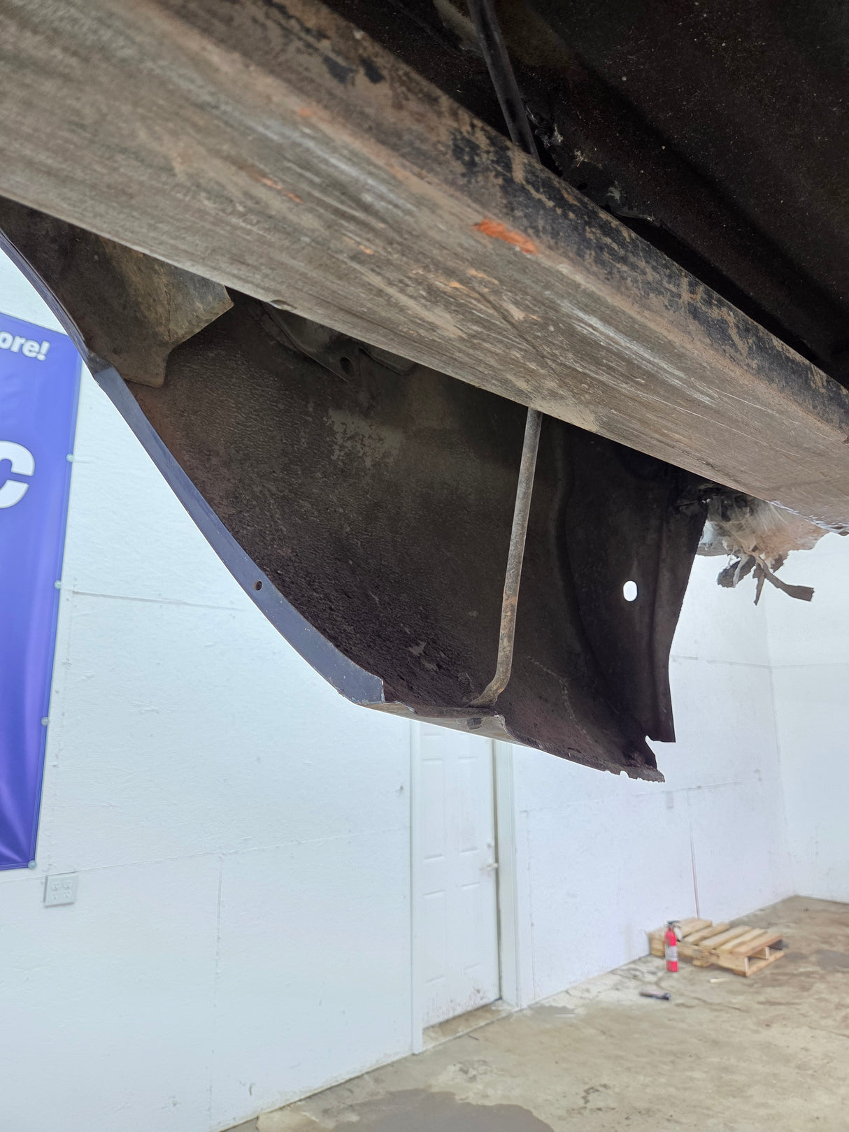 1999-2010 Ford Super Duty F250 F350 6' 9" Short Truck Bed