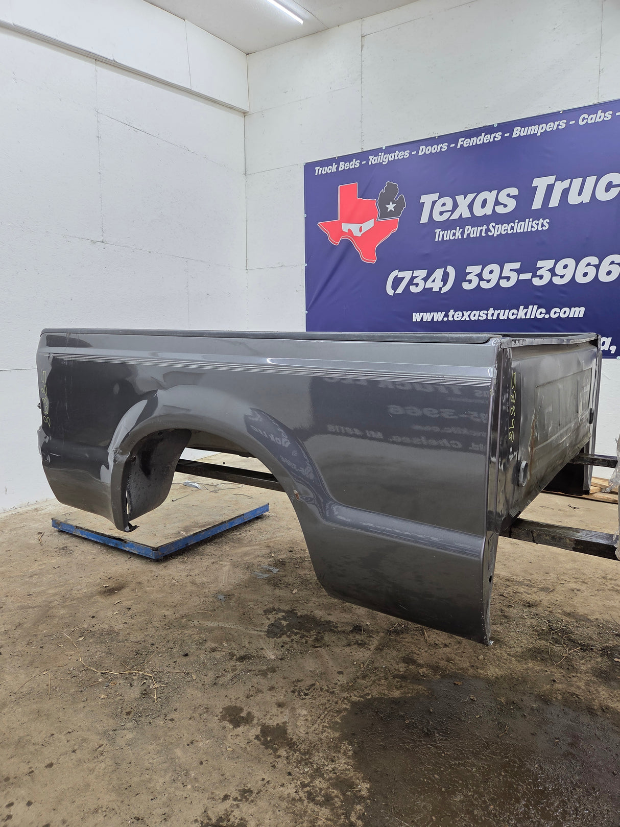 1999-2010 Ford Super Duty F250 F350 6' 9" Short Truck Bed