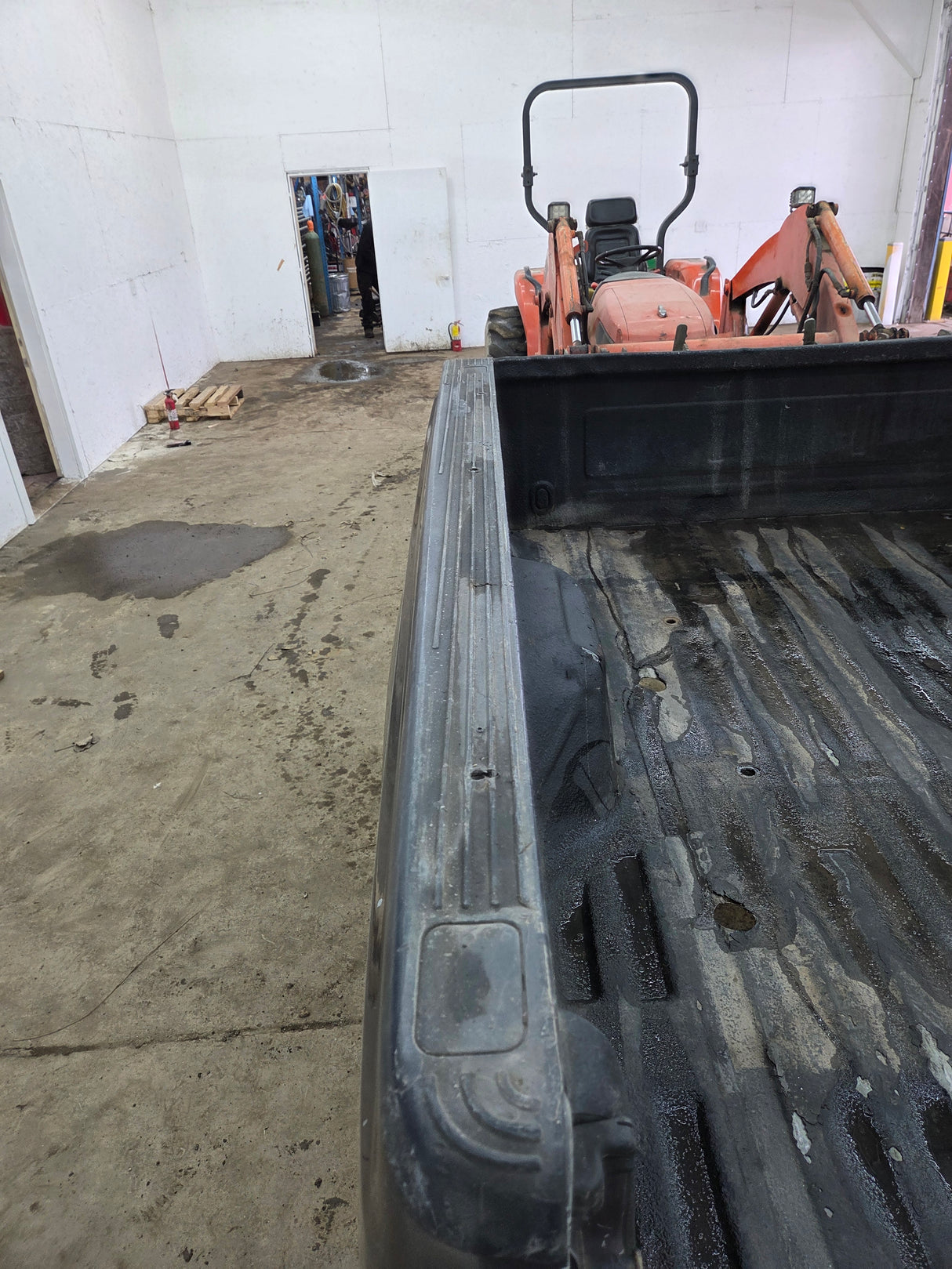 1999-2010 Ford Super Duty F250 F350 6' 9" Short Truck Bed