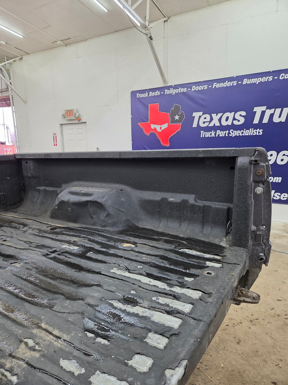 1999-2010 Ford Super Duty F250 F350 6' 9" Short Truck Bed