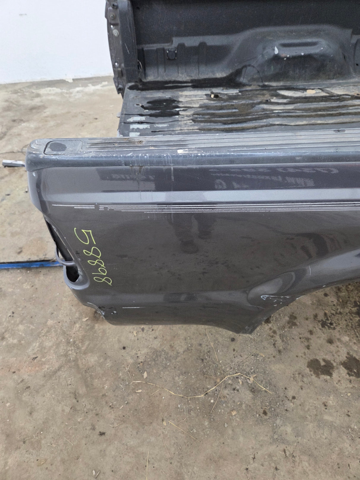 1999-2010 Ford Super Duty F250 F350 6' 9" Short Truck Bed