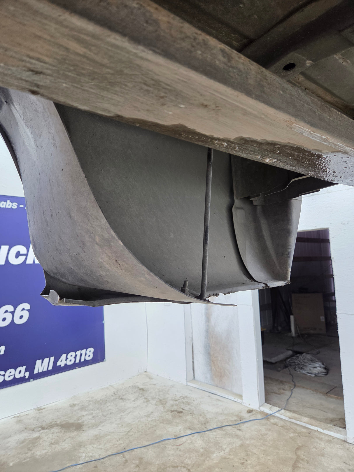 1999-2010 Ford Super Duty F250 F350 6' 9" Short Truck Bed