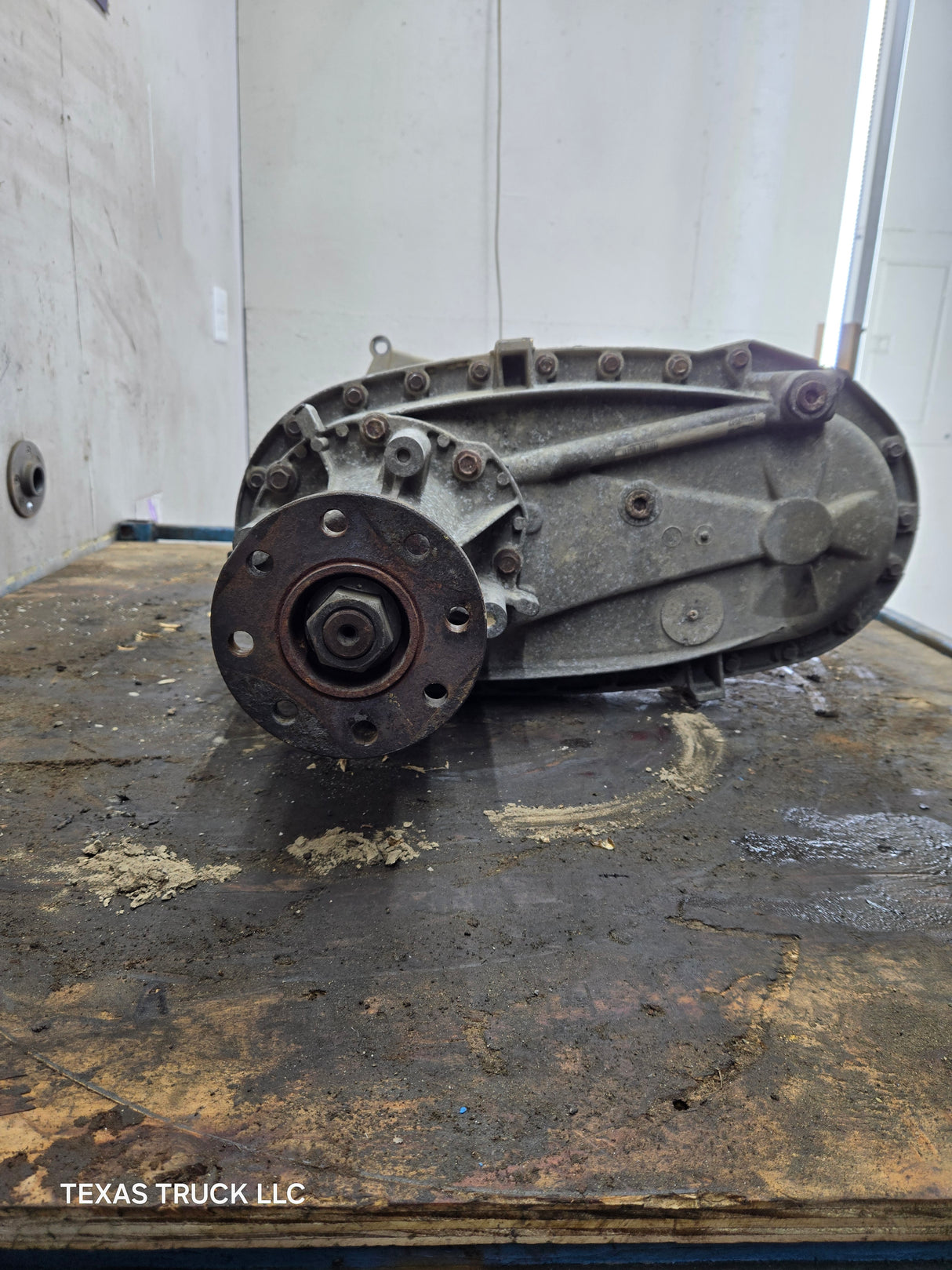 2011-2016 6.2L 6.7L PSD Transfer Case Flange Yoke Manual Shift Ford F250 F350 F450 F550 Super Duty