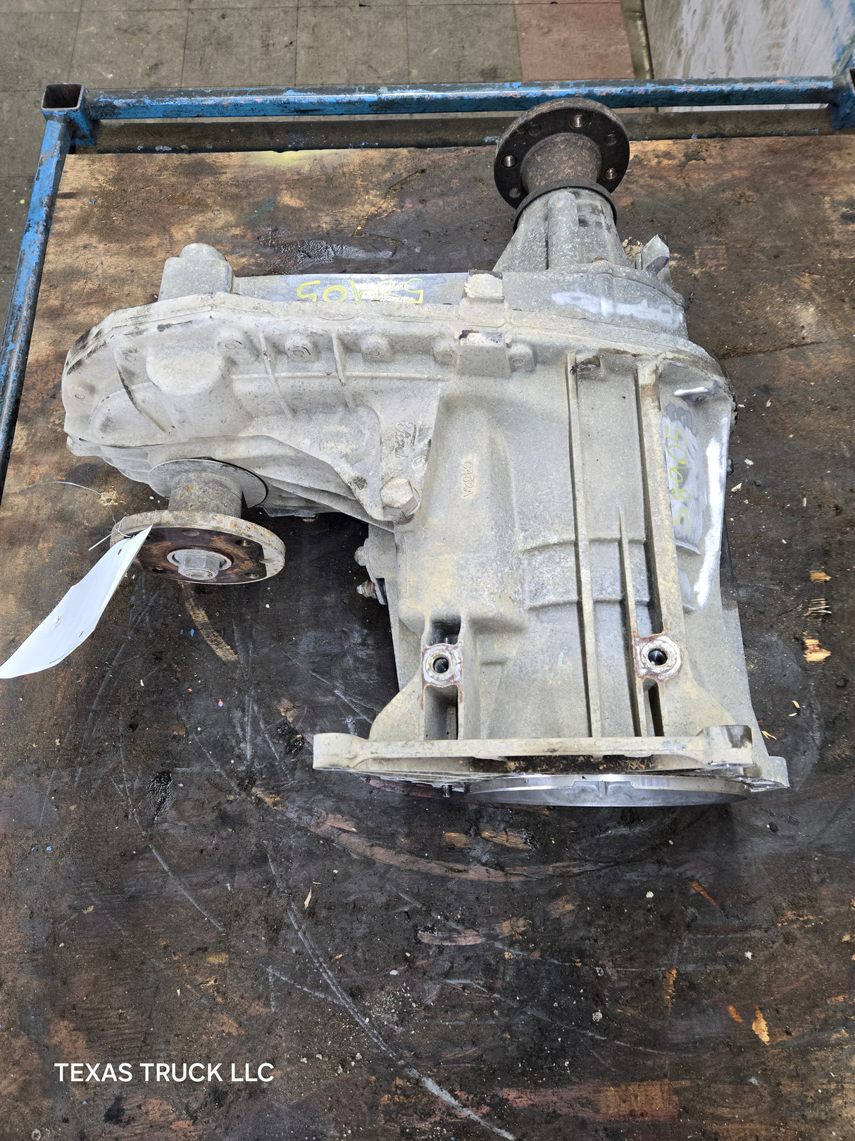 2011-2016 6.2L 6.7L PSD Transfer Case Flange Yoke Manual Shift Ford F250 F350 F450 F550 Super Duty