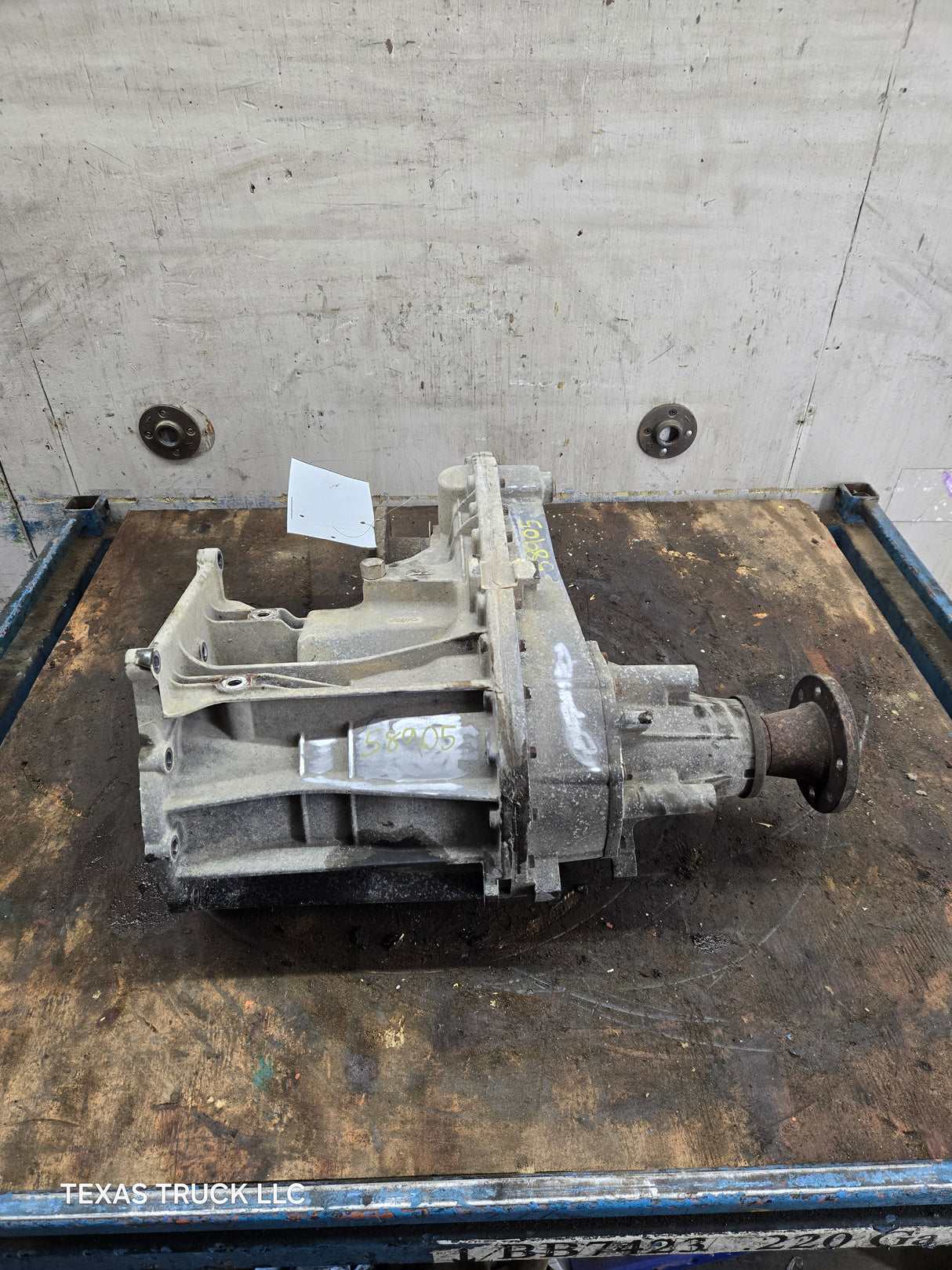 2011-2016 6.2L 6.7L PSD Transfer Case Flange Yoke Manual Shift Ford F250 F350 F450 F550 Super Duty