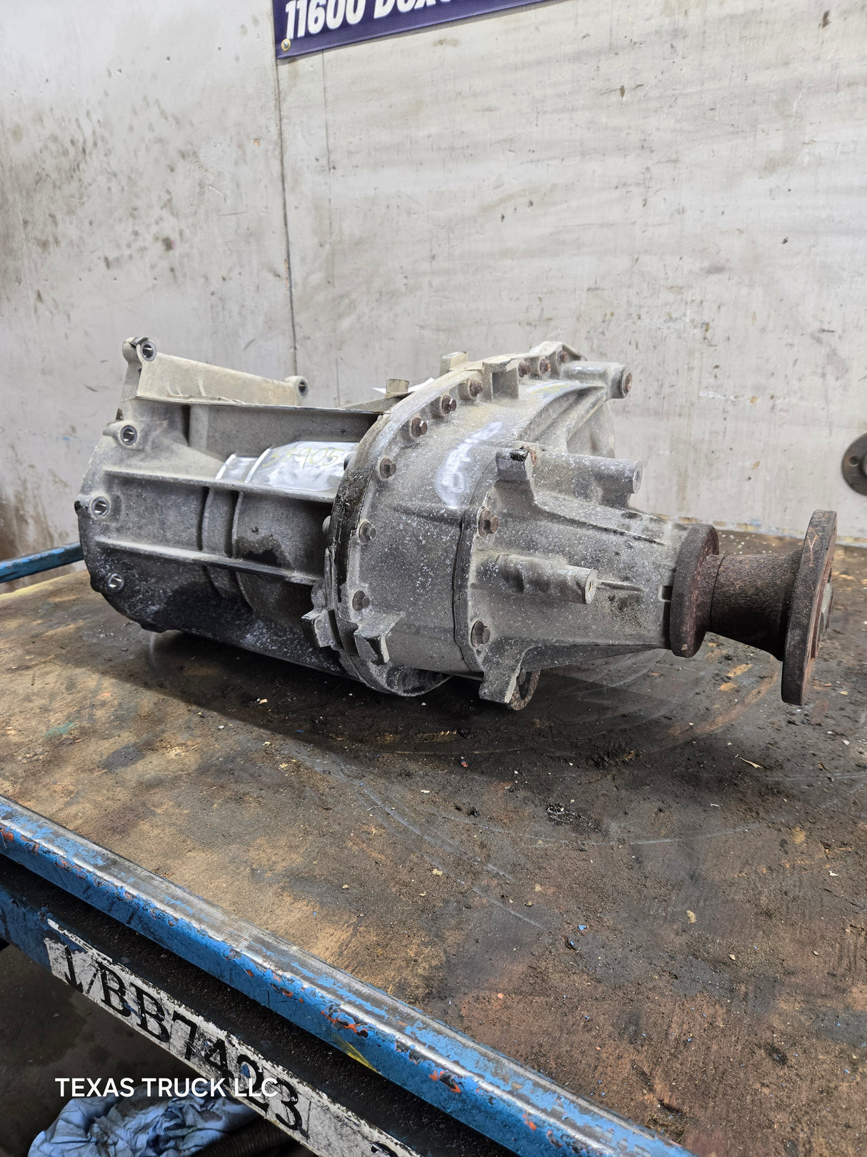 2011-2016 6.2L 6.7L PSD Transfer Case Flange Yoke Manual Shift Ford F250 F350 F450 F550 Super Duty