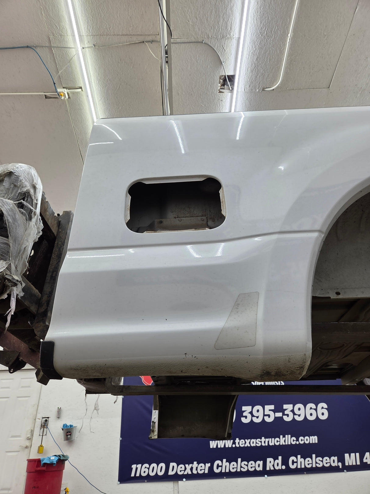 2017-2022 Ford F250 F350 Super Duty 6' 9" Short Truck Bed