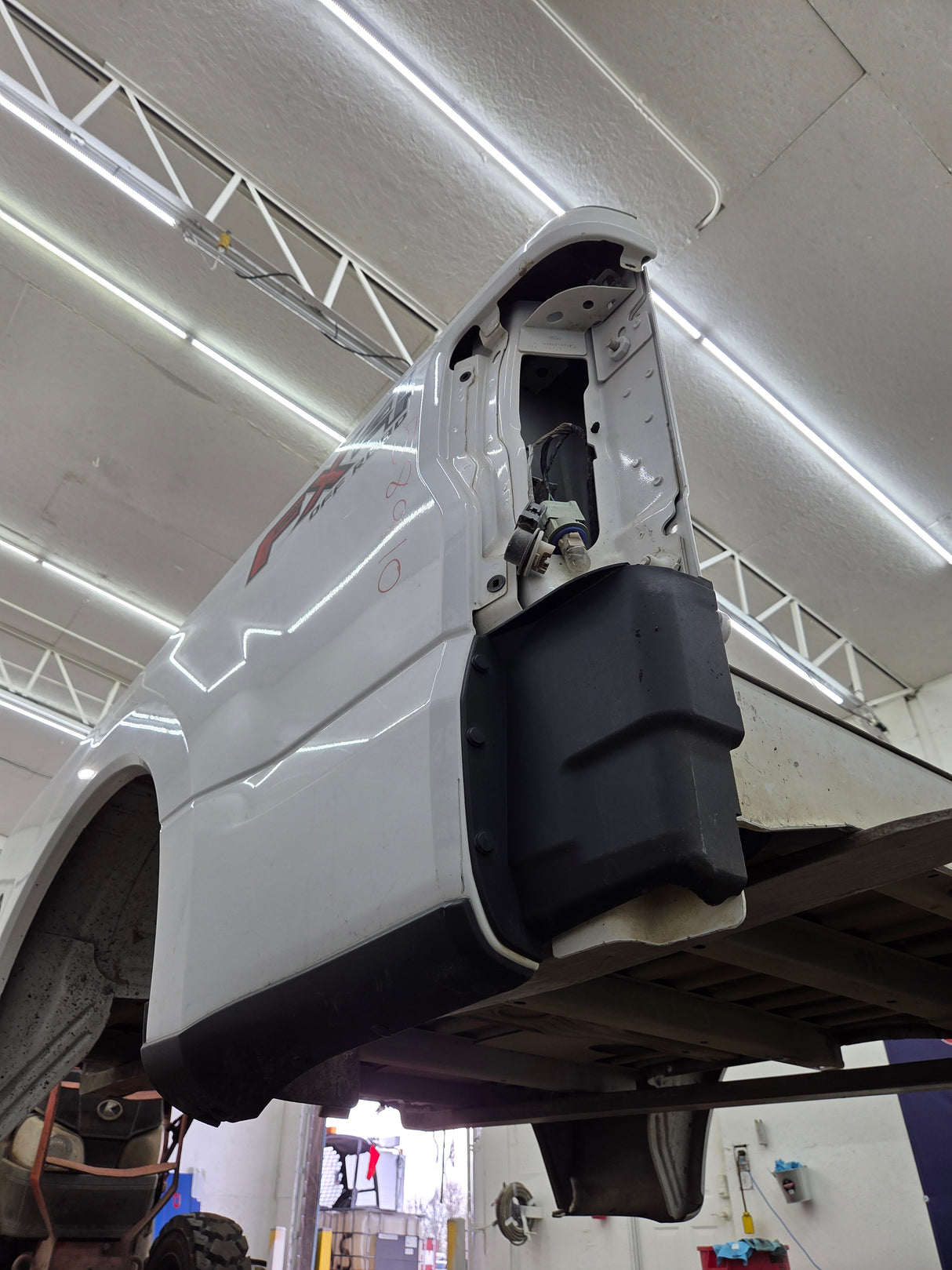 2017-2022 Ford F250 F350 Super Duty 6' 9" Short Truck Bed